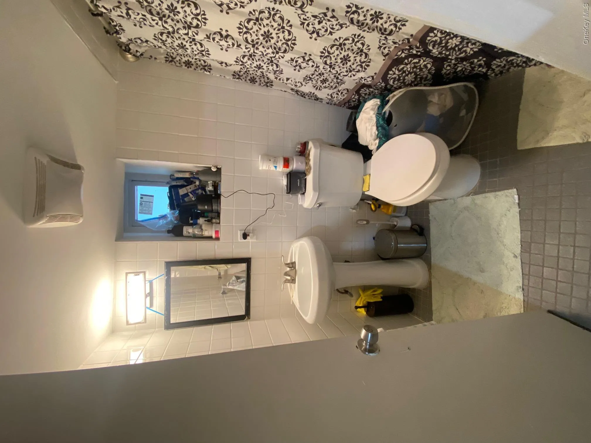 4126 Digney Avenue, New York, NY, 4 Bedrooms Bedrooms, 7 Rooms Rooms,2 BathroomsBathrooms,Residential,For Rent,Digney,0,1028801 4126 Digney Avenue, New York, NY, 4 Bedrooms Bedrooms, 7 Rooms Rooms,2 BathroomsBathrooms,Residential,For Rent,Digney,0,1028801