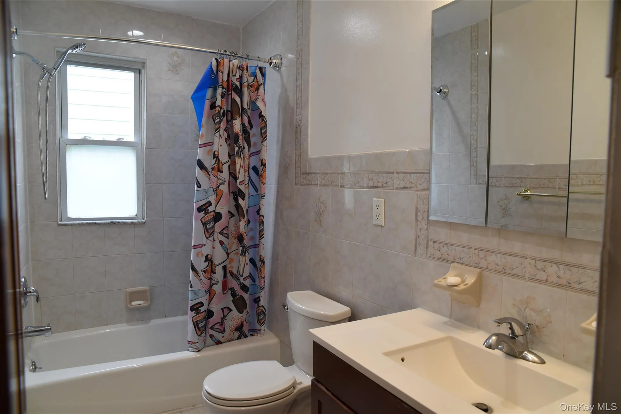 4126 Digney Avenue, New York, NY, 4 Bedrooms Bedrooms, 7 Rooms Rooms,2 BathroomsBathrooms,Residential,For Rent,Digney,0,1028801 4126 Digney Avenue, New York, NY, 4 Bedrooms Bedrooms, 7 Rooms Rooms,2 BathroomsBathrooms,Residential,For Rent,Digney,0,1028801
