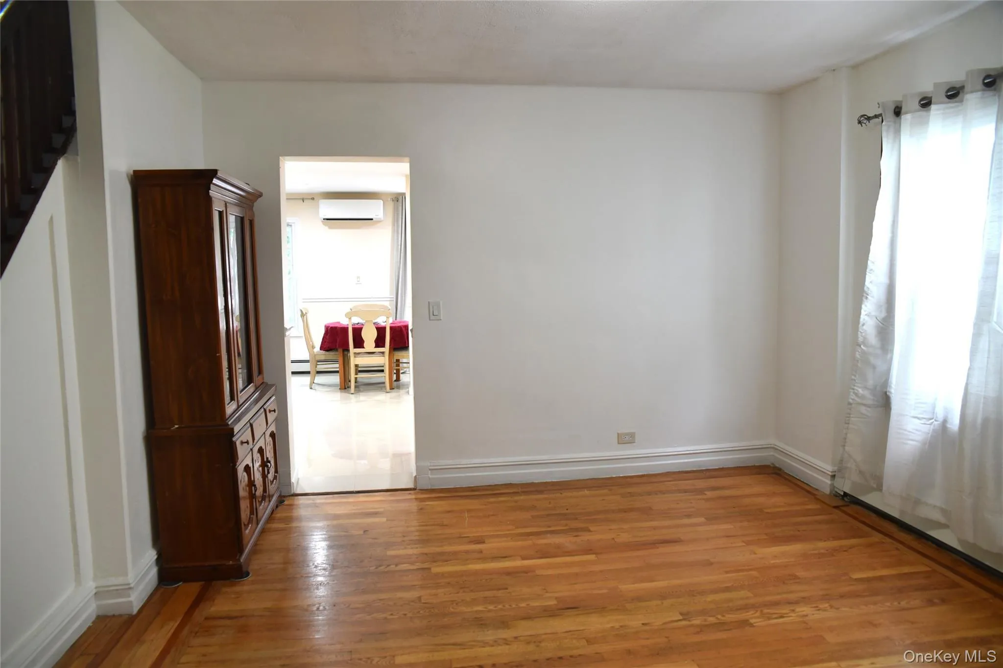 4126 Digney Avenue, New York, NY, 4 Bedrooms Bedrooms, 7 Rooms Rooms,2 BathroomsBathrooms,Residential,For Rent,Digney,0,1028801 4126 Digney Avenue, New York, NY, 4 Bedrooms Bedrooms, 7 Rooms Rooms,2 BathroomsBathrooms,Residential,For Rent,Digney,0,1028801