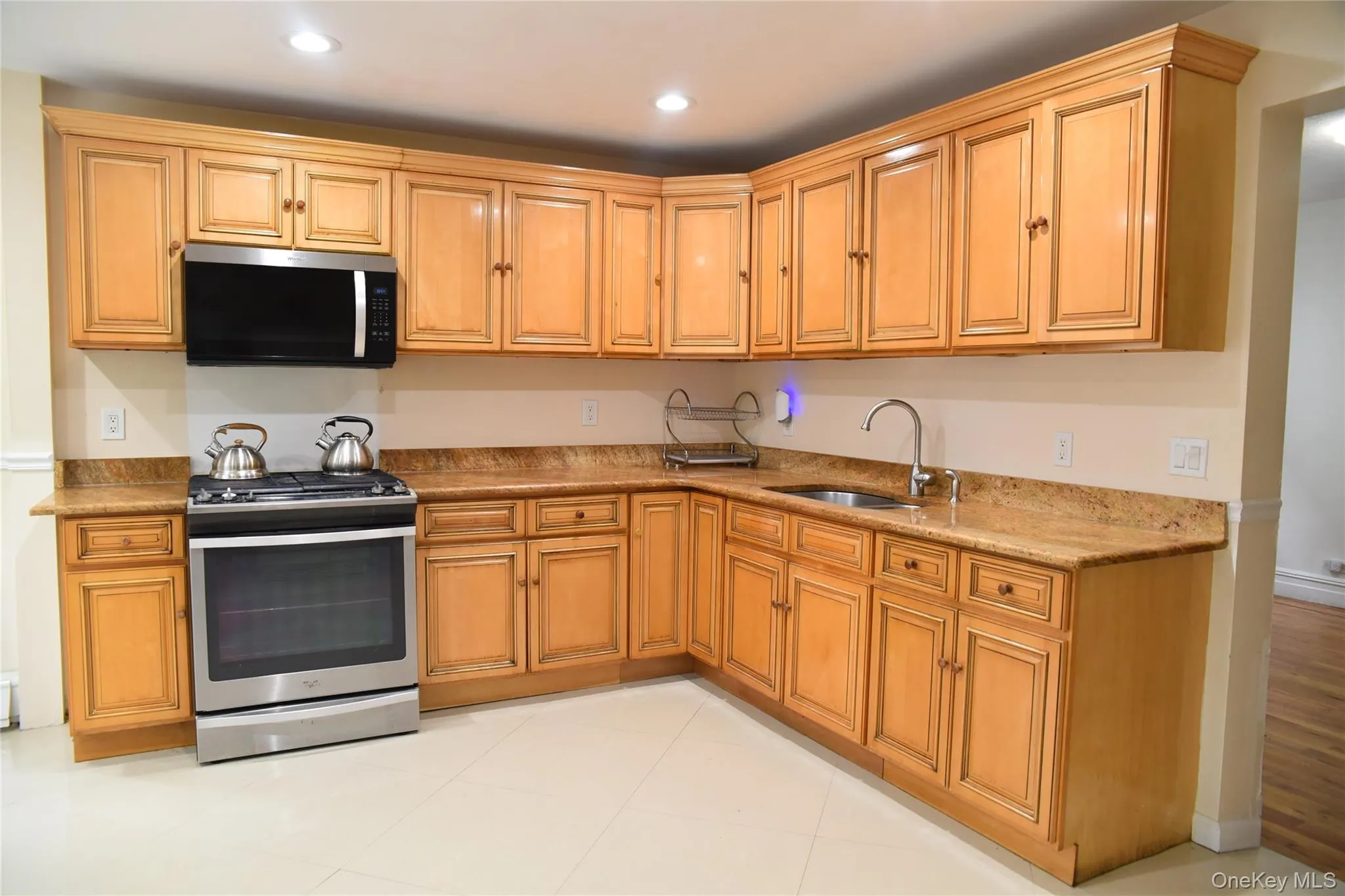 4126 Digney Avenue, New York, NY, 4 Bedrooms Bedrooms, 7 Rooms Rooms,2 BathroomsBathrooms,Residential,For Rent,Digney,0,1028801 4126 Digney Avenue, New York, NY, 4 Bedrooms Bedrooms, 7 Rooms Rooms,2 BathroomsBathrooms,Residential,For Rent,Digney,0,1028801
