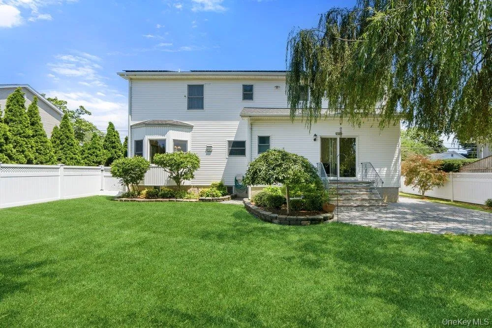 2066 Washington Avenue, Hempstead, NY, 4 Bedrooms Bedrooms, 9 Rooms Rooms,3 BathroomsBathrooms,Residential,For Rent,Washington,0,1028806 2066 Washington Avenue, Hempstead, NY, 4 Bedrooms Bedrooms, 9 Rooms Rooms,3 BathroomsBathrooms,Residential,For Rent,Washington,0,1028806