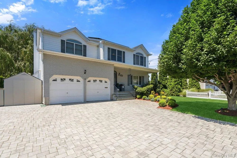 2066 Washington Avenue, Hempstead, NY, 4 Bedrooms Bedrooms, 9 Rooms Rooms,3 BathroomsBathrooms,Residential,For Rent,Washington,0,1028806 2066 Washington Avenue, Hempstead, NY, 4 Bedrooms Bedrooms, 9 Rooms Rooms,3 BathroomsBathrooms,Residential,For Rent,Washington,0,1028806