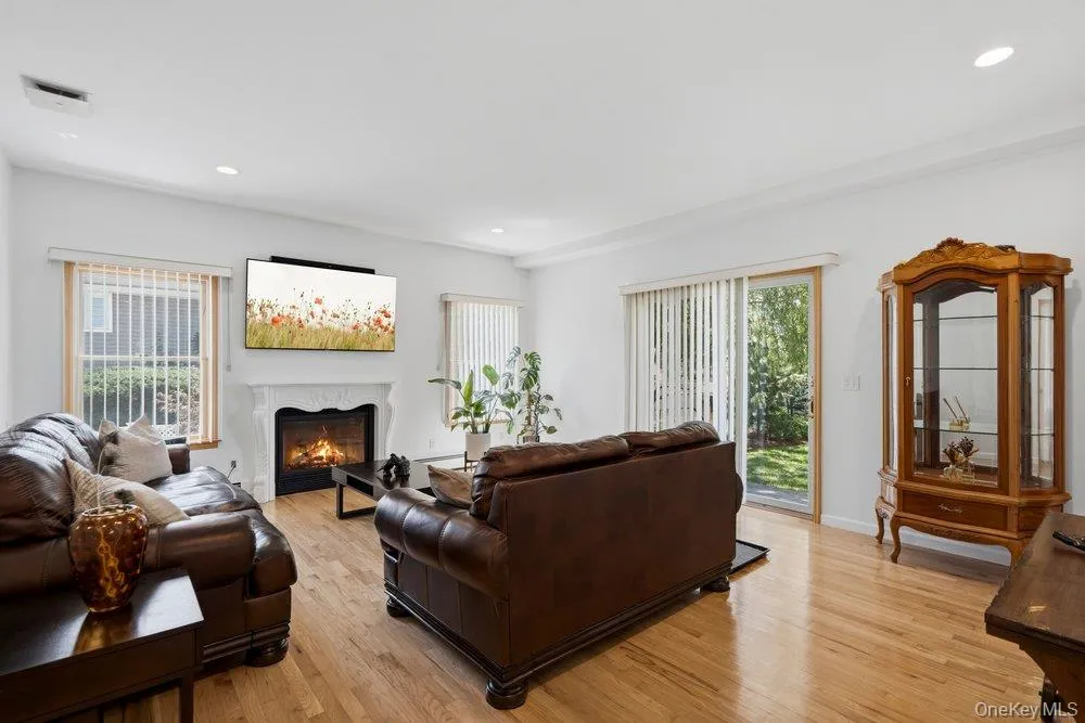 2066 Washington Avenue, Hempstead, NY, 4 Bedrooms Bedrooms, 9 Rooms Rooms,3 BathroomsBathrooms,Residential,For Rent,Washington,0,1028806 2066 Washington Avenue, Hempstead, NY, 4 Bedrooms Bedrooms, 9 Rooms Rooms,3 BathroomsBathrooms,Residential,For Rent,Washington,0,1028806