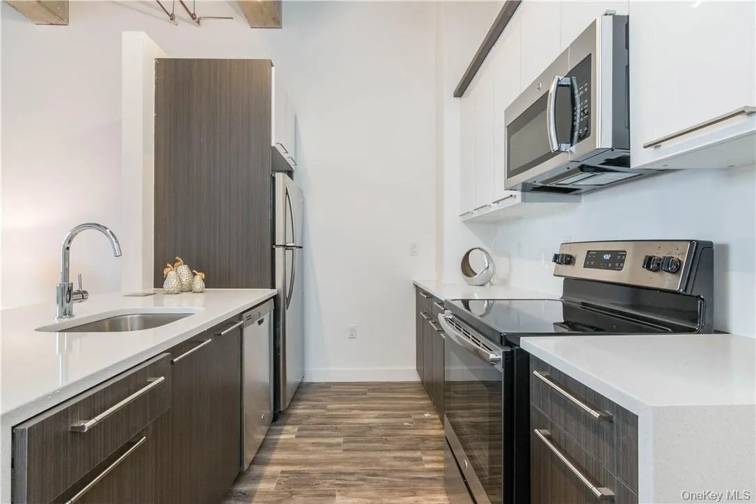 121 Westmoreland Avenue, White Plains, NY, 2 Rooms Rooms,1 BathroomBathrooms,Residential Lease,For Rent,Westmoreland,0,1028809 121 Westmoreland Avenue, White Plains, NY, 2 Rooms Rooms,1 BathroomBathrooms,Residential Lease,For Rent,Westmoreland,0,1028809