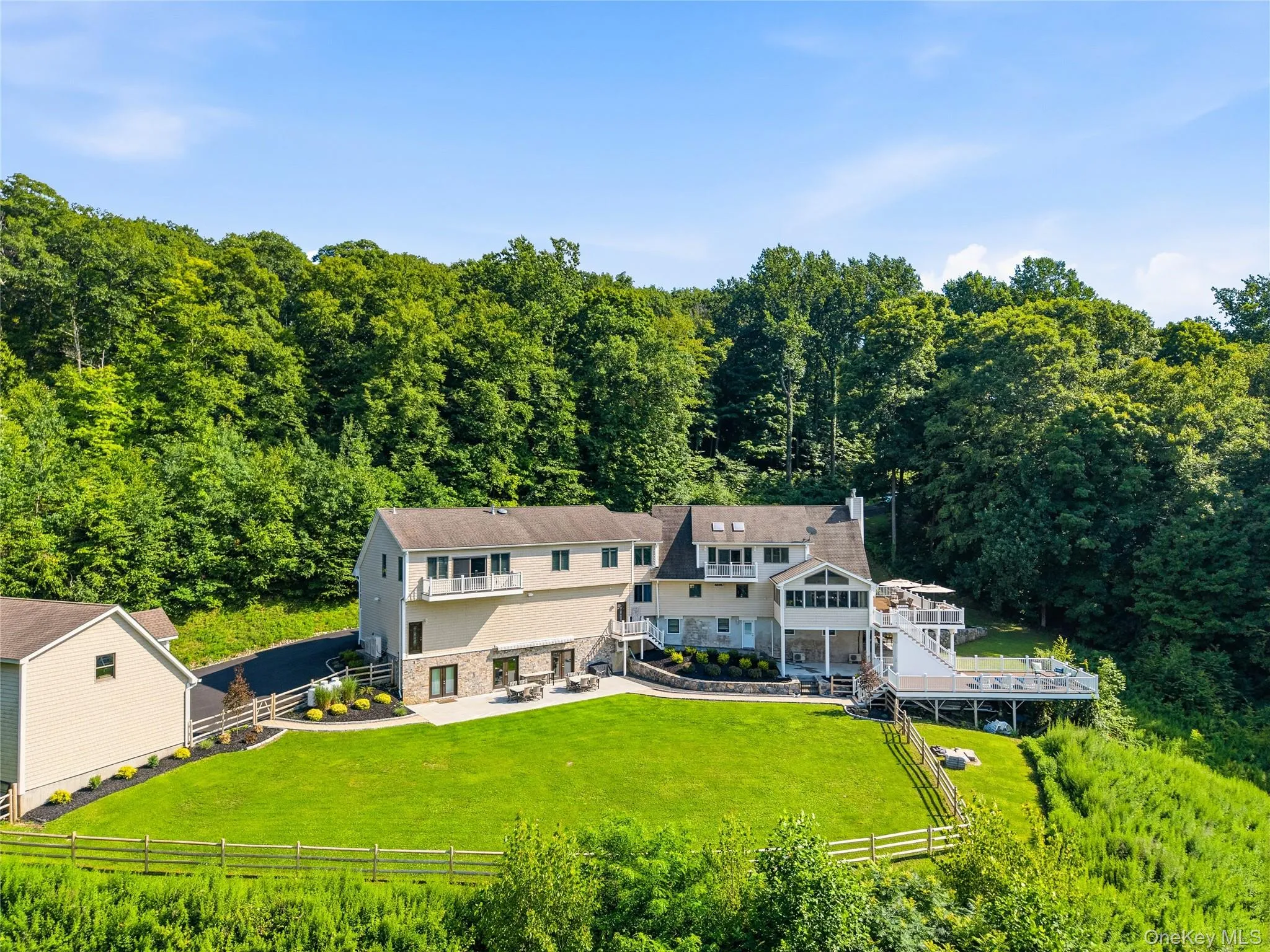39 Julia Court, Carmel, NY, 5 Bedrooms Bedrooms, 12 Rooms Rooms,8 BathroomsBathrooms,Residential,For Rent,Julia,0,1028811 39 Julia Court, Carmel, NY, 5 Bedrooms Bedrooms, 12 Rooms Rooms,8 BathroomsBathrooms,Residential,For Rent,Julia,0,1028811