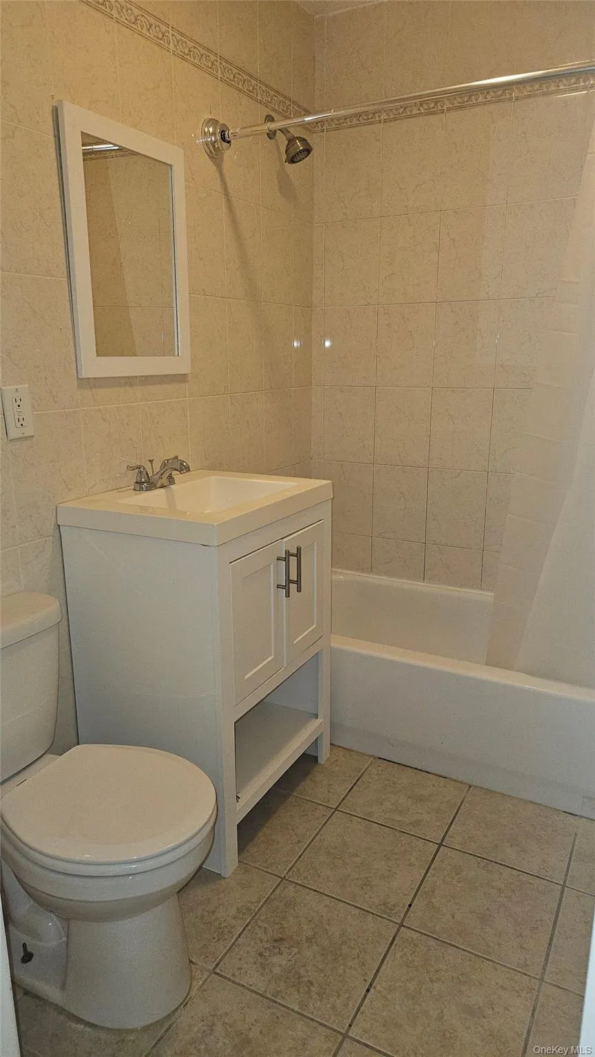 7931 67th Road, New York, NY, 2 Bedrooms Bedrooms, 5 Rooms Rooms,1 BathroomBathrooms,Residential Lease,For Rent,67th,0,1028814 7931 67th Road, New York, NY, 2 Bedrooms Bedrooms, 5 Rooms Rooms,1 BathroomBathrooms,Residential Lease,For Rent,67th,0,1028814