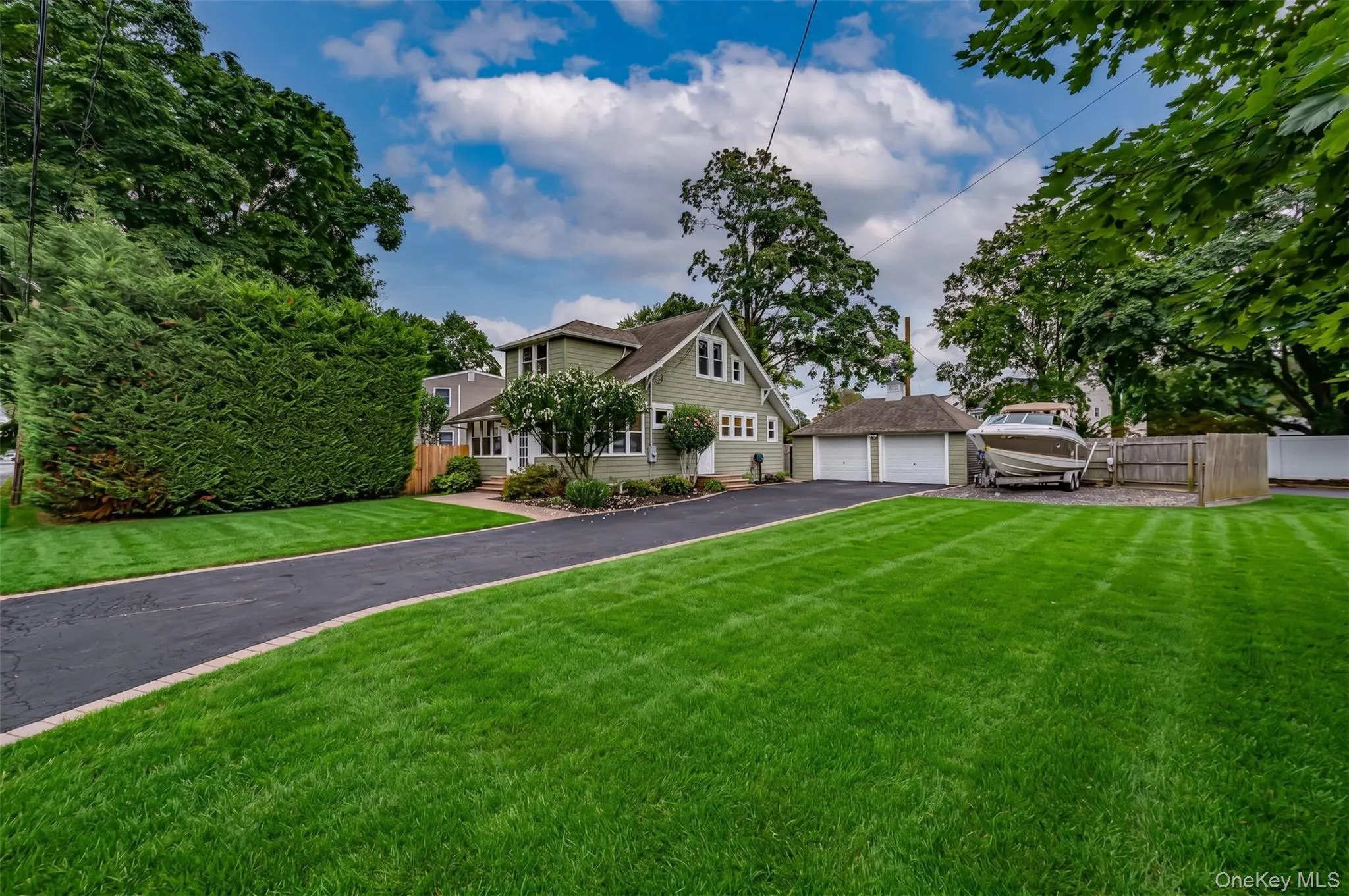 116 Railroad Avenue, Smithtown, NY, 3 Bedrooms Bedrooms, 5 Rooms Rooms,2 BathroomsBathrooms,Residential,For Rent,Railroad,0,1028816 116 Railroad Avenue, Smithtown, NY, 3 Bedrooms Bedrooms, 5 Rooms Rooms,2 BathroomsBathrooms,Residential,For Rent,Railroad,0,1028816
