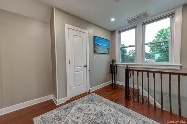116 Railroad Avenue, Smithtown, NY, 3 Bedrooms Bedrooms, 5 Rooms Rooms,2 BathroomsBathrooms,Residential,For Rent,Railroad,0,1028816 116 Railroad Avenue, Smithtown, NY, 3 Bedrooms Bedrooms, 5 Rooms Rooms,2 BathroomsBathrooms,Residential,For Rent,Railroad,0,1028816
