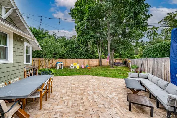 116 Railroad Avenue, Smithtown, NY, 3 Bedrooms Bedrooms, 5 Rooms Rooms,2 BathroomsBathrooms,Residential,For Rent,Railroad,0,1028816 116 Railroad Avenue, Smithtown, NY, 3 Bedrooms Bedrooms, 5 Rooms Rooms,2 BathroomsBathrooms,Residential,For Rent,Railroad,0,1028816