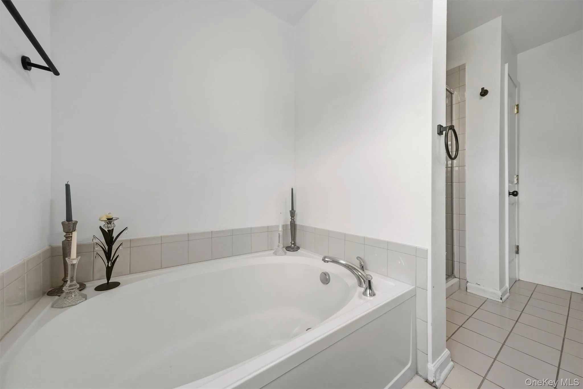 6 Avoncroft Lane, Middletown, NY, 3 Bedrooms Bedrooms, 8 Rooms Rooms,2 BathroomsBathrooms,Residential,For Rent,Avoncroft,0,1028819 6 Avoncroft Lane, Middletown, NY, 3 Bedrooms Bedrooms, 8 Rooms Rooms,2 BathroomsBathrooms,Residential,For Rent,Avoncroft,0,1028819