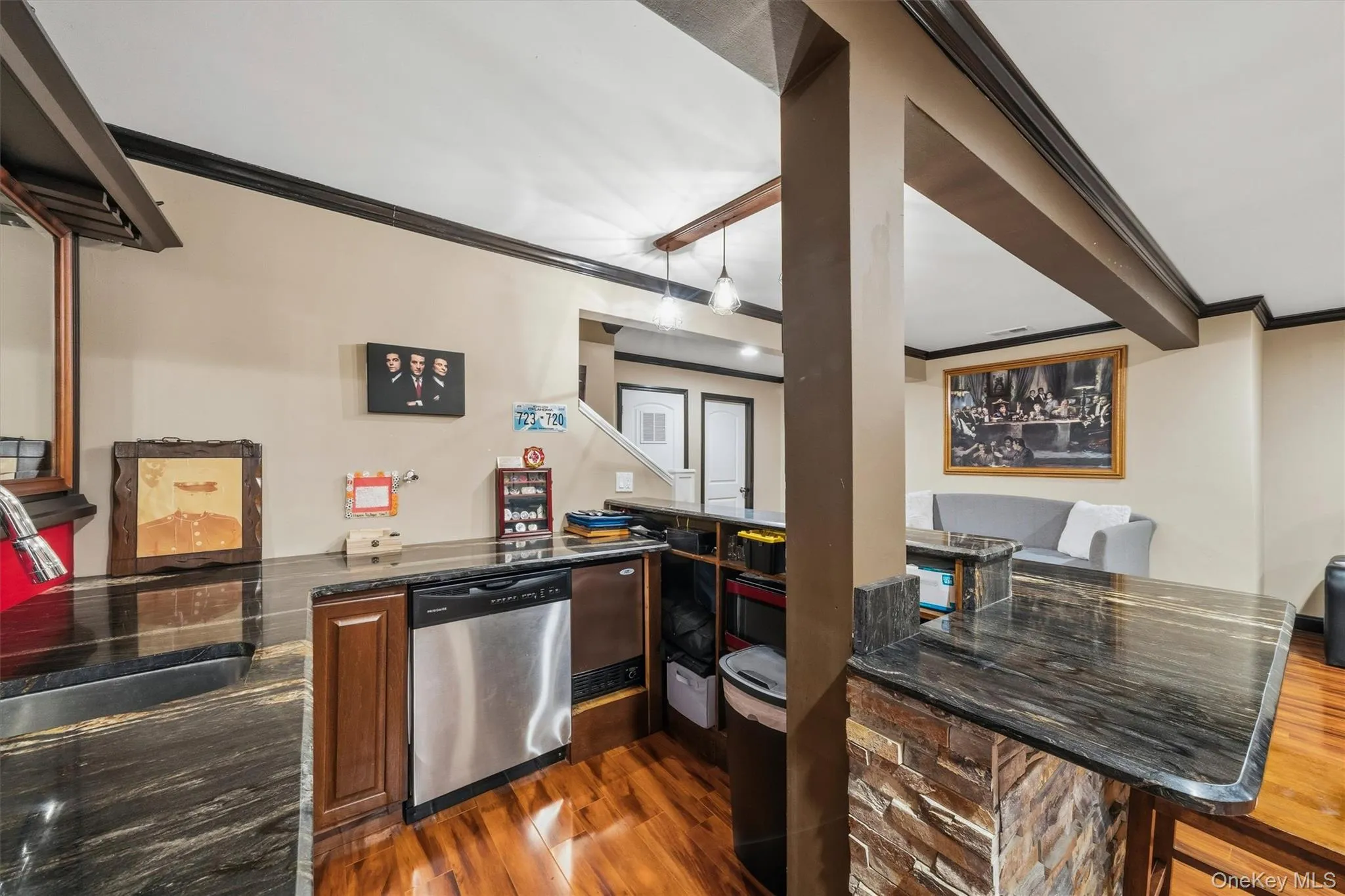 6 Avoncroft Lane, Middletown, NY, 3 Bedrooms Bedrooms, 8 Rooms Rooms,2 BathroomsBathrooms,Residential,For Rent,Avoncroft,0,1028819 6 Avoncroft Lane, Middletown, NY, 3 Bedrooms Bedrooms, 8 Rooms Rooms,2 BathroomsBathrooms,Residential,For Rent,Avoncroft,0,1028819