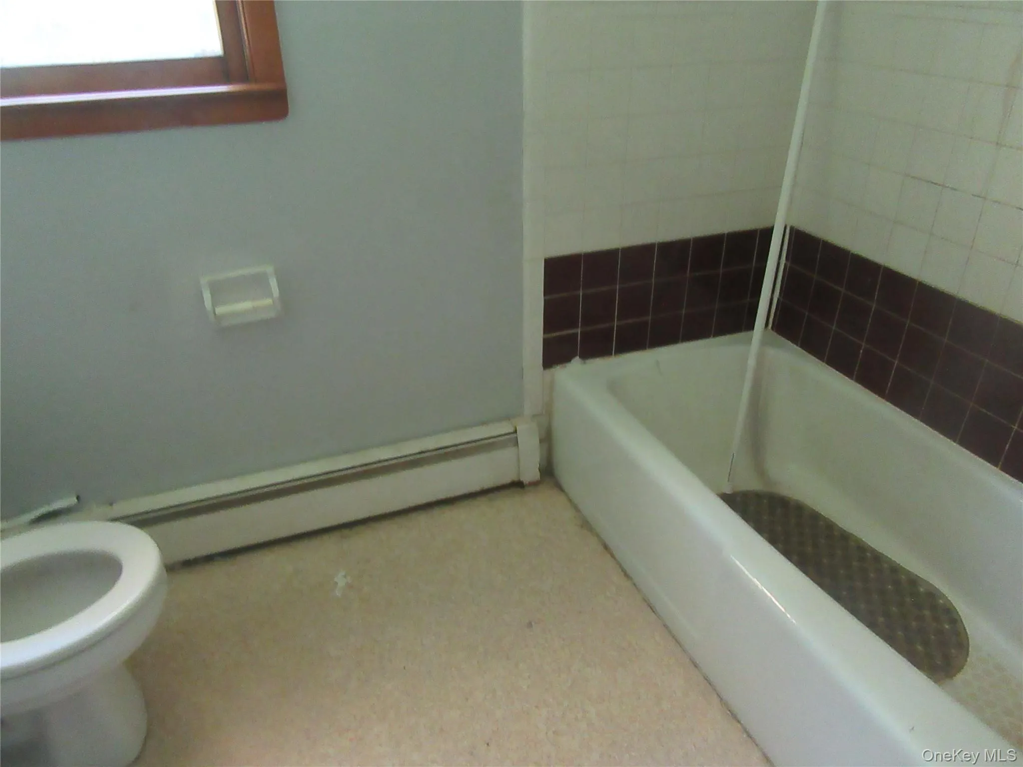 712 California Avenue, Middletown, NY, 3 Bedrooms Bedrooms, 5 Rooms Rooms,1 BathroomBathrooms,Residential,For Rent,California,0,1028824 712 California Avenue, Middletown, NY, 3 Bedrooms Bedrooms, 5 Rooms Rooms,1 BathroomBathrooms,Residential,For Rent,California,0,1028824