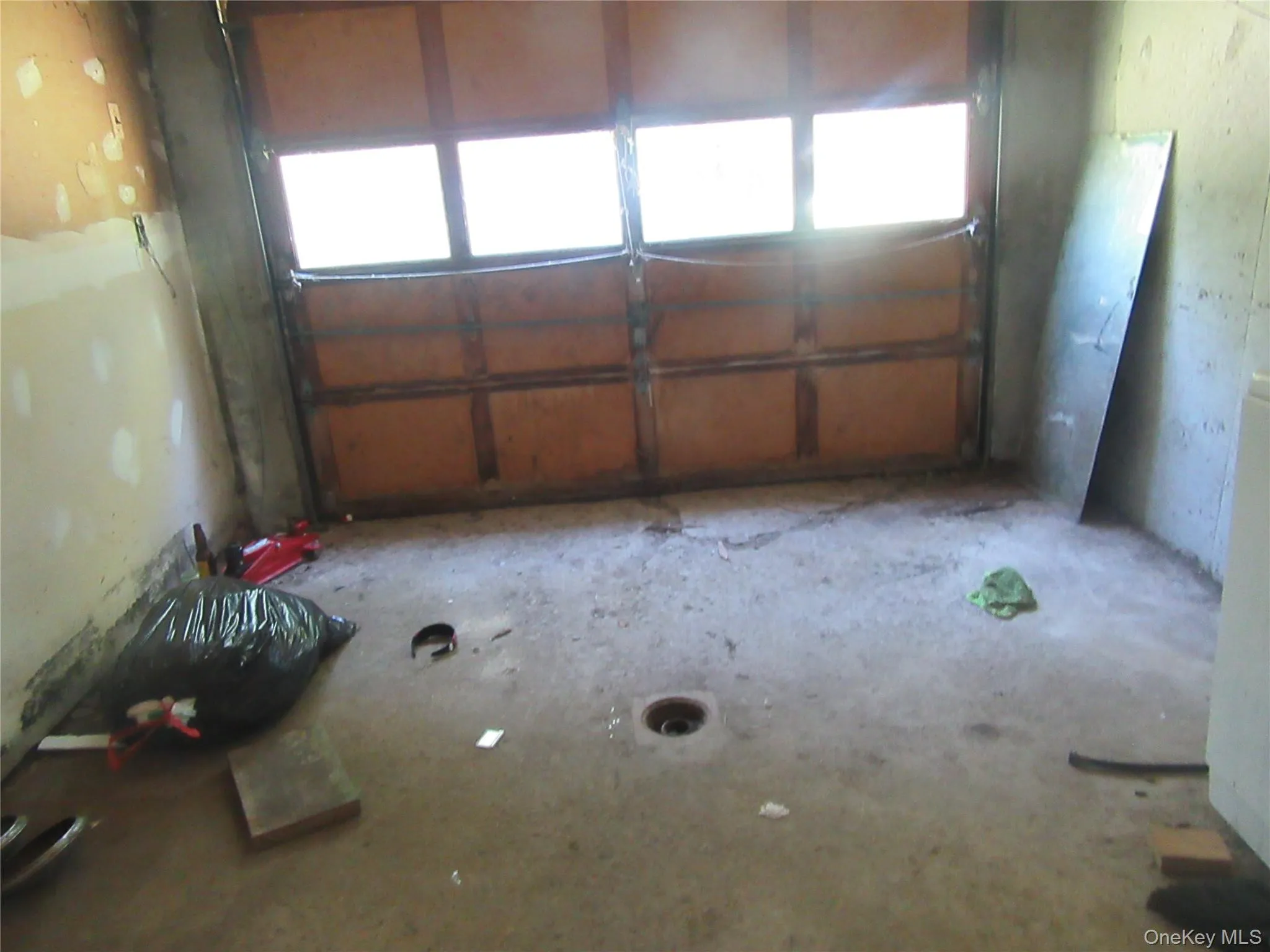 712 California Avenue, Middletown, NY, 3 Bedrooms Bedrooms, 5 Rooms Rooms,1 BathroomBathrooms,Residential,For Rent,California,0,1028824 712 California Avenue, Middletown, NY, 3 Bedrooms Bedrooms, 5 Rooms Rooms,1 BathroomBathrooms,Residential,For Rent,California,0,1028824