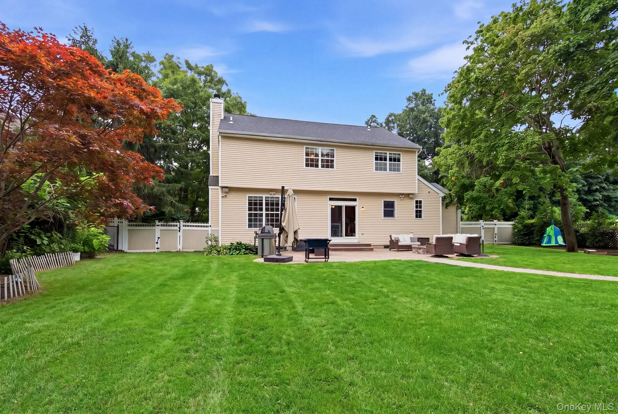 4 Patricks Way, Smithtown, NY, 4 Bedrooms Bedrooms, 10 Rooms Rooms,2 BathroomsBathrooms,Residential,For Rent,Patricks,0,1028829 4 Patricks Way, Smithtown, NY, 4 Bedrooms Bedrooms, 10 Rooms Rooms,2 BathroomsBathrooms,Residential,For Rent,Patricks,0,1028829