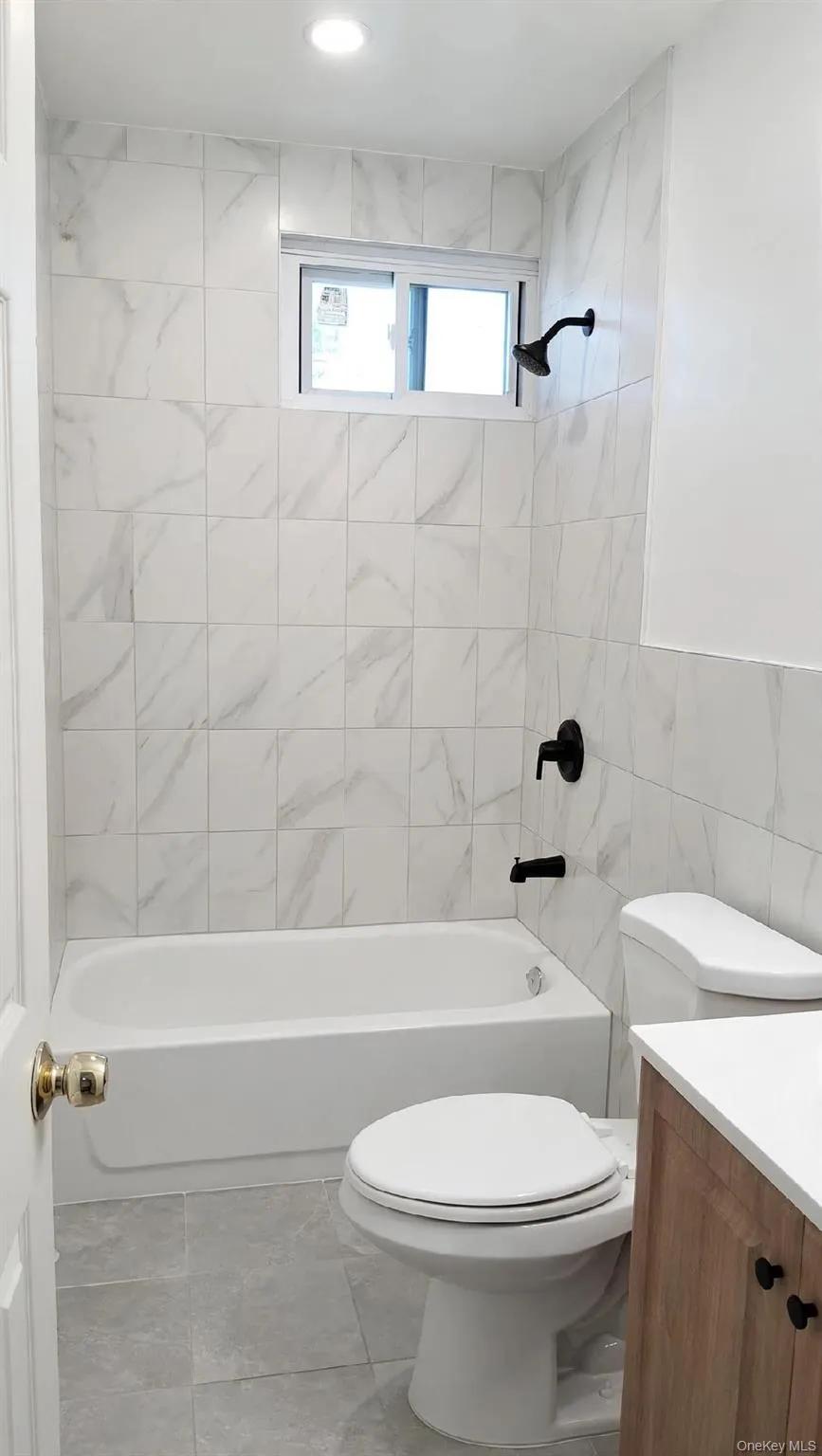 9531 90th Street, New York, NY, 2 Bedrooms Bedrooms, 4 Rooms Rooms,1 BathroomBathrooms,Residential Lease,For Rent,90th,0,1028833 9531 90th Street, New York, NY, 2 Bedrooms Bedrooms, 4 Rooms Rooms,1 BathroomBathrooms,Residential Lease,For Rent,90th,0,1028833