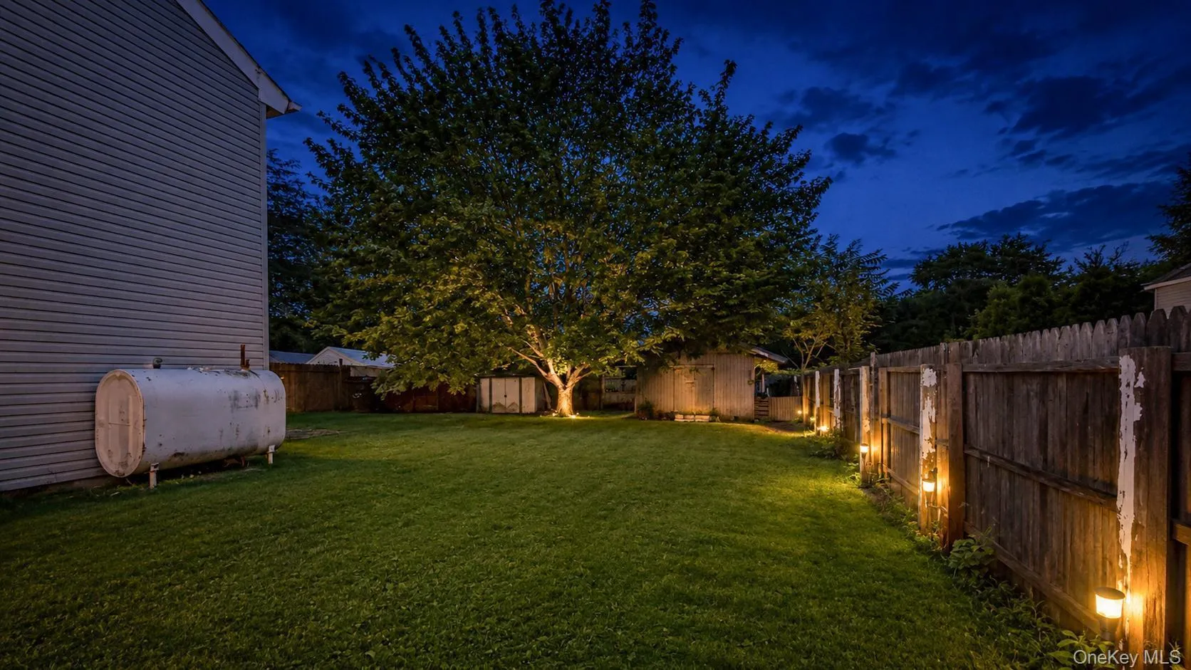 12 Handy Lane, Brookhaven, NY, 4 Bedrooms Bedrooms, 7 Rooms Rooms,3 BathroomsBathrooms,Residential,For Rent,Handy,0,1028835 12 Handy Lane, Brookhaven, NY, 4 Bedrooms Bedrooms, 7 Rooms Rooms,3 BathroomsBathrooms,Residential,For Rent,Handy,0,1028835