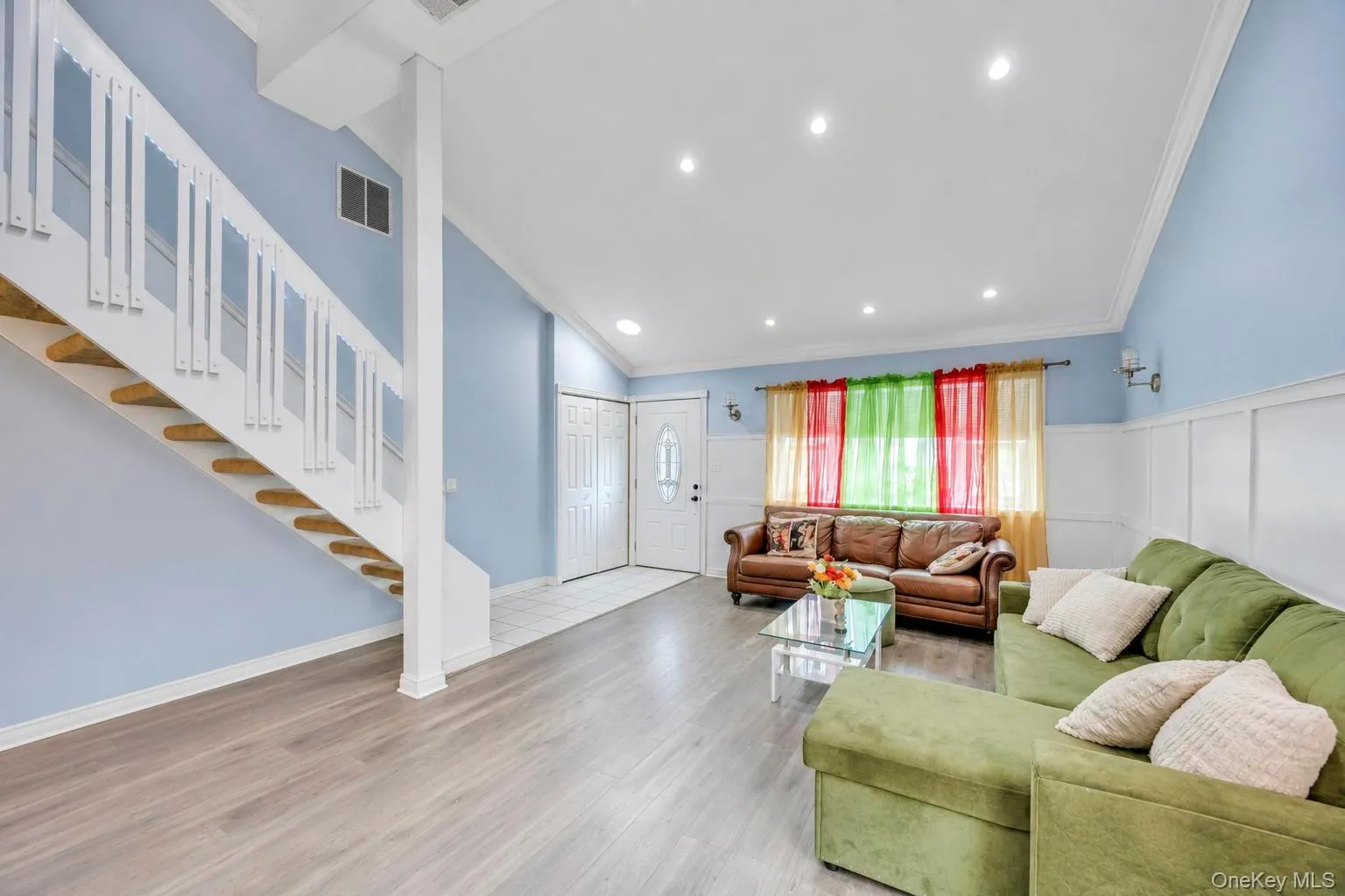12 Handy Lane, Brookhaven, NY, 4 Bedrooms Bedrooms, 7 Rooms Rooms,3 BathroomsBathrooms,Residential,For Rent,Handy,0,1028835 12 Handy Lane, Brookhaven, NY, 4 Bedrooms Bedrooms, 7 Rooms Rooms,3 BathroomsBathrooms,Residential,For Rent,Handy,0,1028835