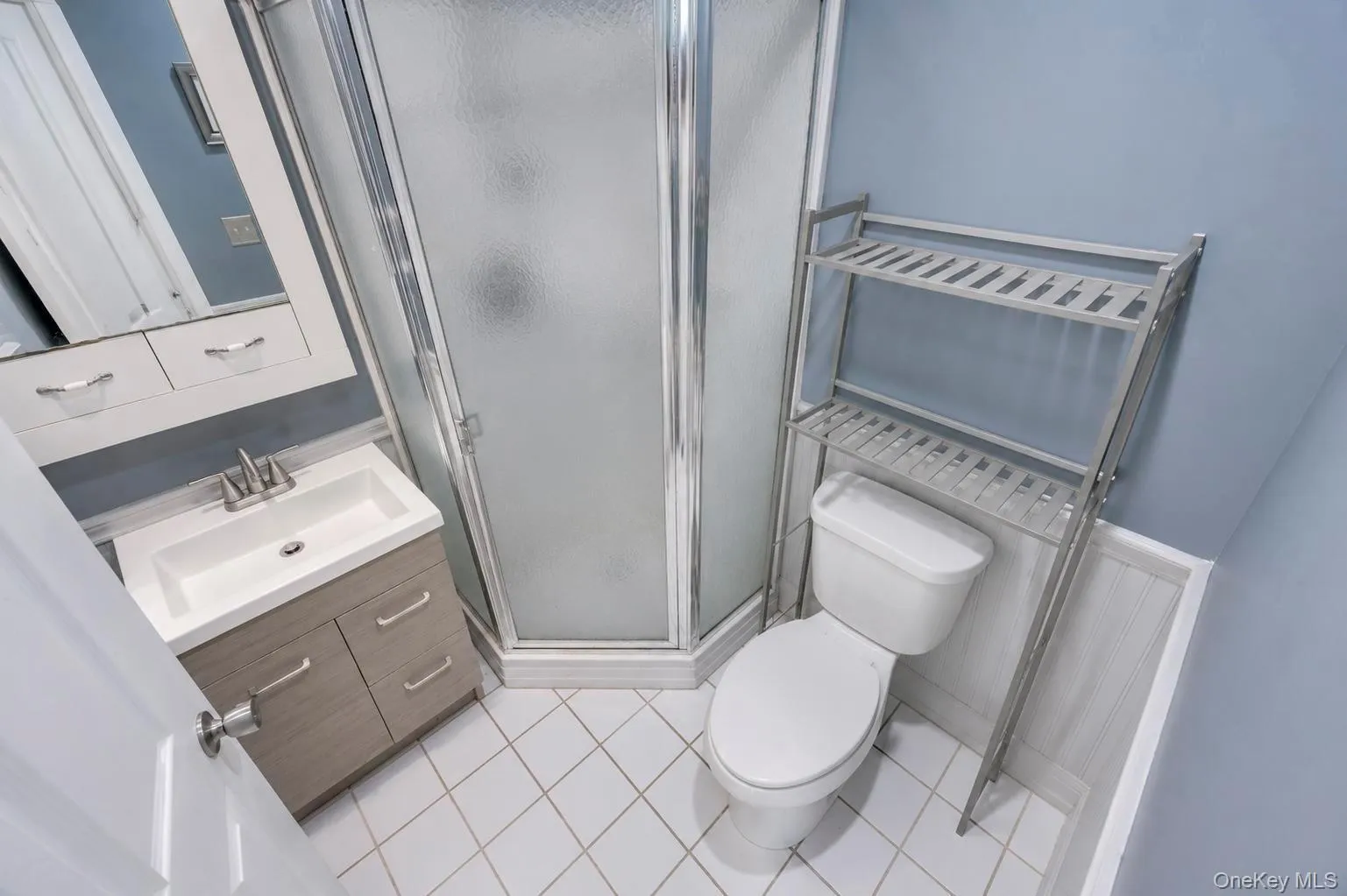12 Handy Lane, Brookhaven, NY, 4 Bedrooms Bedrooms, 7 Rooms Rooms,3 BathroomsBathrooms,Residential,For Rent,Handy,0,1028835 12 Handy Lane, Brookhaven, NY, 4 Bedrooms Bedrooms, 7 Rooms Rooms,3 BathroomsBathrooms,Residential,For Rent,Handy,0,1028835