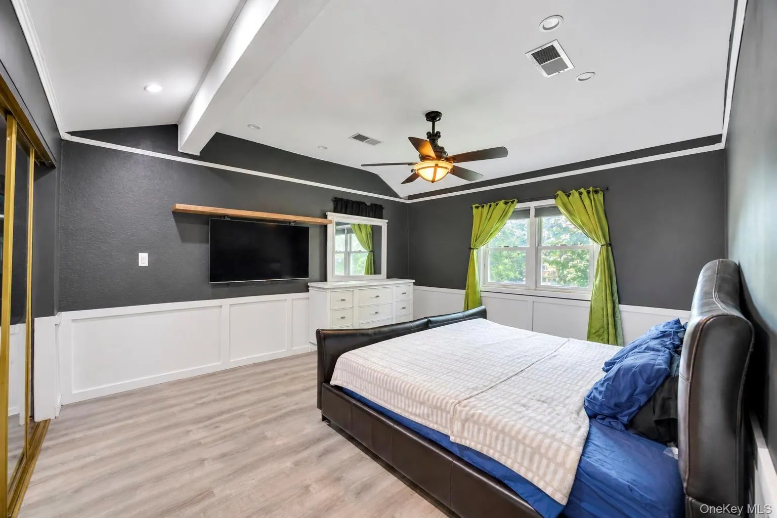 12 Handy Lane, Brookhaven, NY, 4 Bedrooms Bedrooms, 7 Rooms Rooms,3 BathroomsBathrooms,Residential,For Rent,Handy,0,1028835 12 Handy Lane, Brookhaven, NY, 4 Bedrooms Bedrooms, 7 Rooms Rooms,3 BathroomsBathrooms,Residential,For Rent,Handy,0,1028835