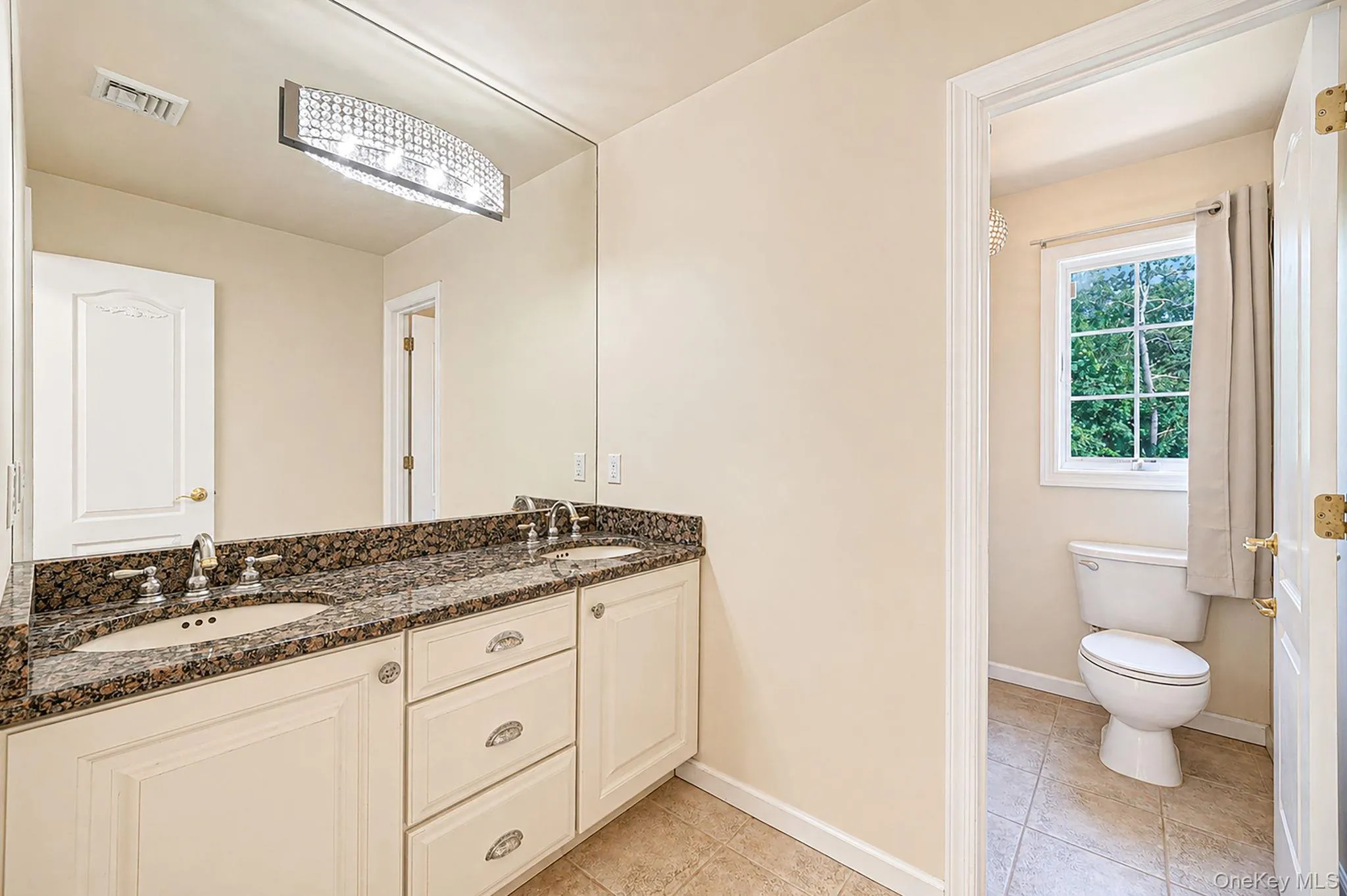 3 Dover Court, Riverhead, NY, 5 Bedrooms Bedrooms, 9 Rooms Rooms,3 BathroomsBathrooms,Residential,For Rent,Dover,0,1028845 3 Dover Court, Riverhead, NY, 5 Bedrooms Bedrooms, 9 Rooms Rooms,3 BathroomsBathrooms,Residential,For Rent,Dover,0,1028845