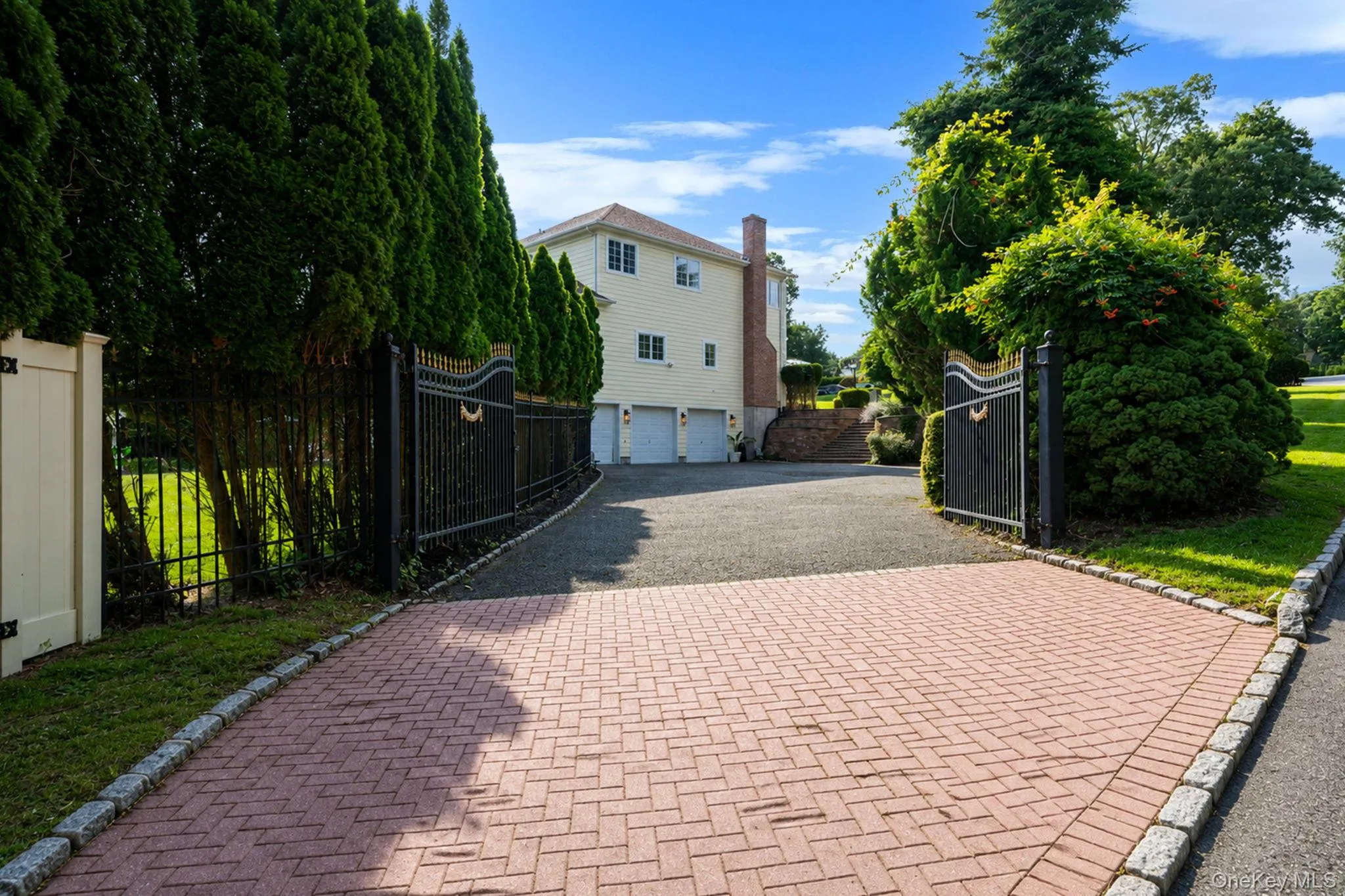 3 Dover Court, Riverhead, NY, 5 Bedrooms Bedrooms, 9 Rooms Rooms,3 BathroomsBathrooms,Residential,For Rent,Dover,0,1028845 3 Dover Court, Riverhead, NY, 5 Bedrooms Bedrooms, 9 Rooms Rooms,3 BathroomsBathrooms,Residential,For Rent,Dover,0,1028845