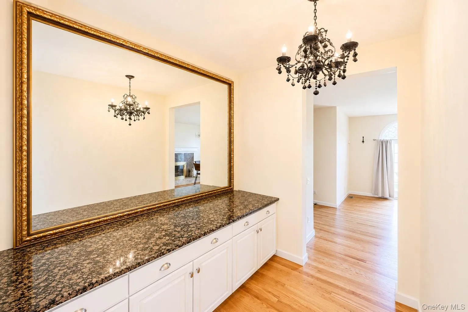 3 Dover Court, Riverhead, NY, 5 Bedrooms Bedrooms, 9 Rooms Rooms,3 BathroomsBathrooms,Residential,For Rent,Dover,0,1028845 3 Dover Court, Riverhead, NY, 5 Bedrooms Bedrooms, 9 Rooms Rooms,3 BathroomsBathrooms,Residential,For Rent,Dover,0,1028845