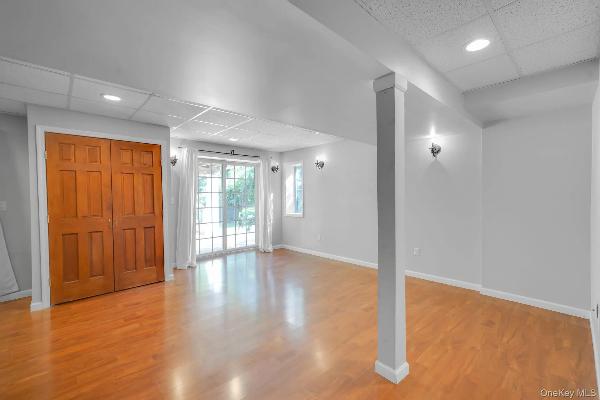 3 Dover Court, Riverhead, NY, 5 Bedrooms Bedrooms, 9 Rooms Rooms,3 BathroomsBathrooms,Residential,For Rent,Dover,0,1028845 3 Dover Court, Riverhead, NY, 5 Bedrooms Bedrooms, 9 Rooms Rooms,3 BathroomsBathrooms,Residential,For Rent,Dover,0,1028845