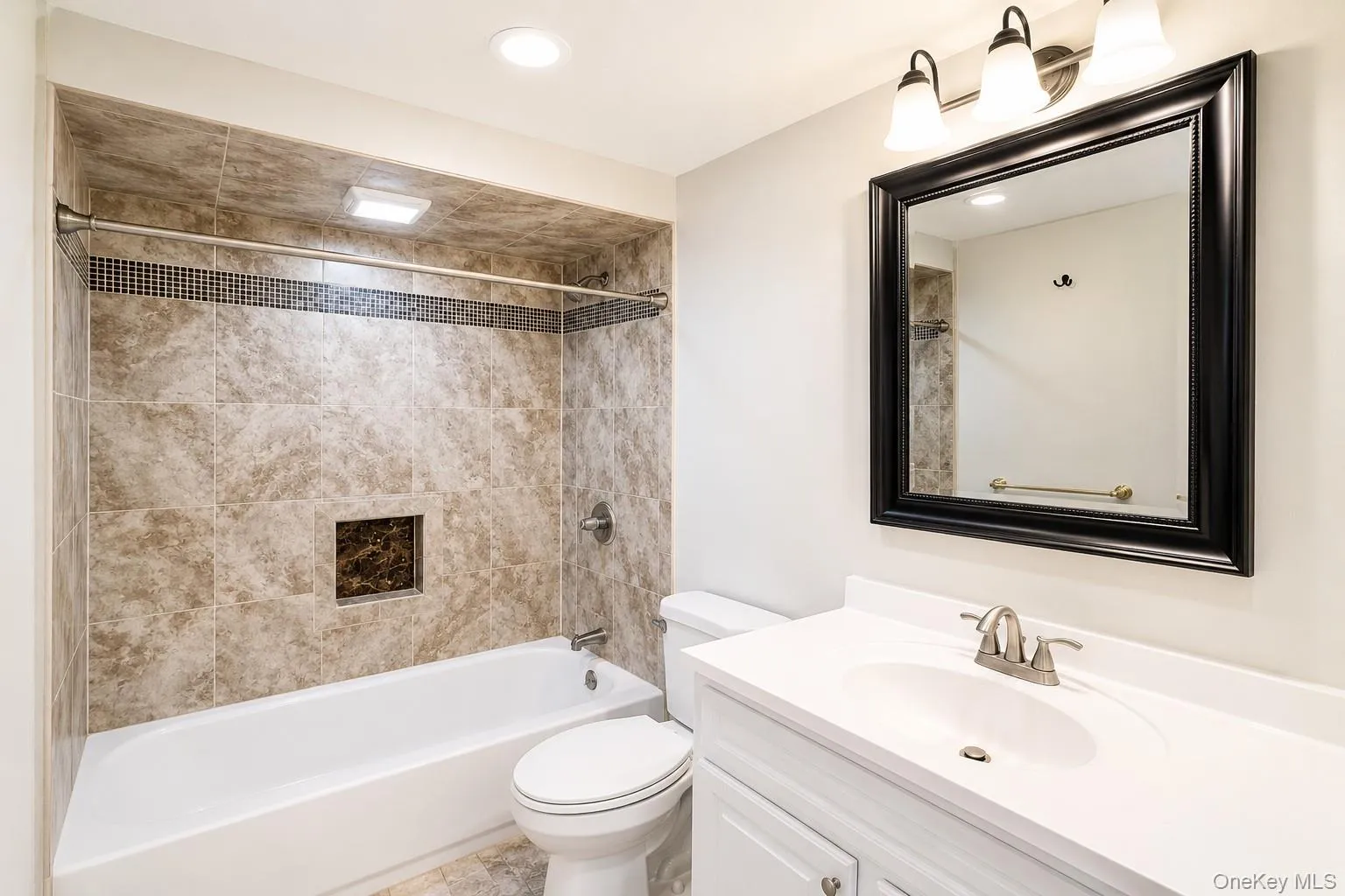 3 Dover Court, Riverhead, NY, 5 Bedrooms Bedrooms, 9 Rooms Rooms,3 BathroomsBathrooms,Residential,For Rent,Dover,0,1028845 3 Dover Court, Riverhead, NY, 5 Bedrooms Bedrooms, 9 Rooms Rooms,3 BathroomsBathrooms,Residential,For Rent,Dover,0,1028845