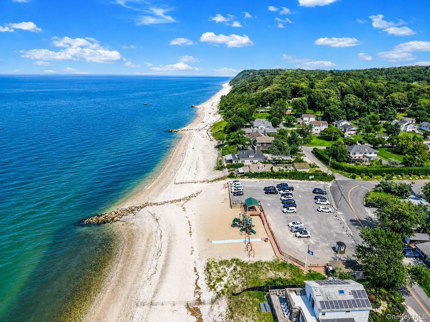 3 Dover Court, Riverhead, NY, 5 Bedrooms Bedrooms, 9 Rooms Rooms,3 BathroomsBathrooms,Residential,For Rent,Dover,0,1028845 3 Dover Court, Riverhead, NY, 5 Bedrooms Bedrooms, 9 Rooms Rooms,3 BathroomsBathrooms,Residential,For Rent,Dover,0,1028845