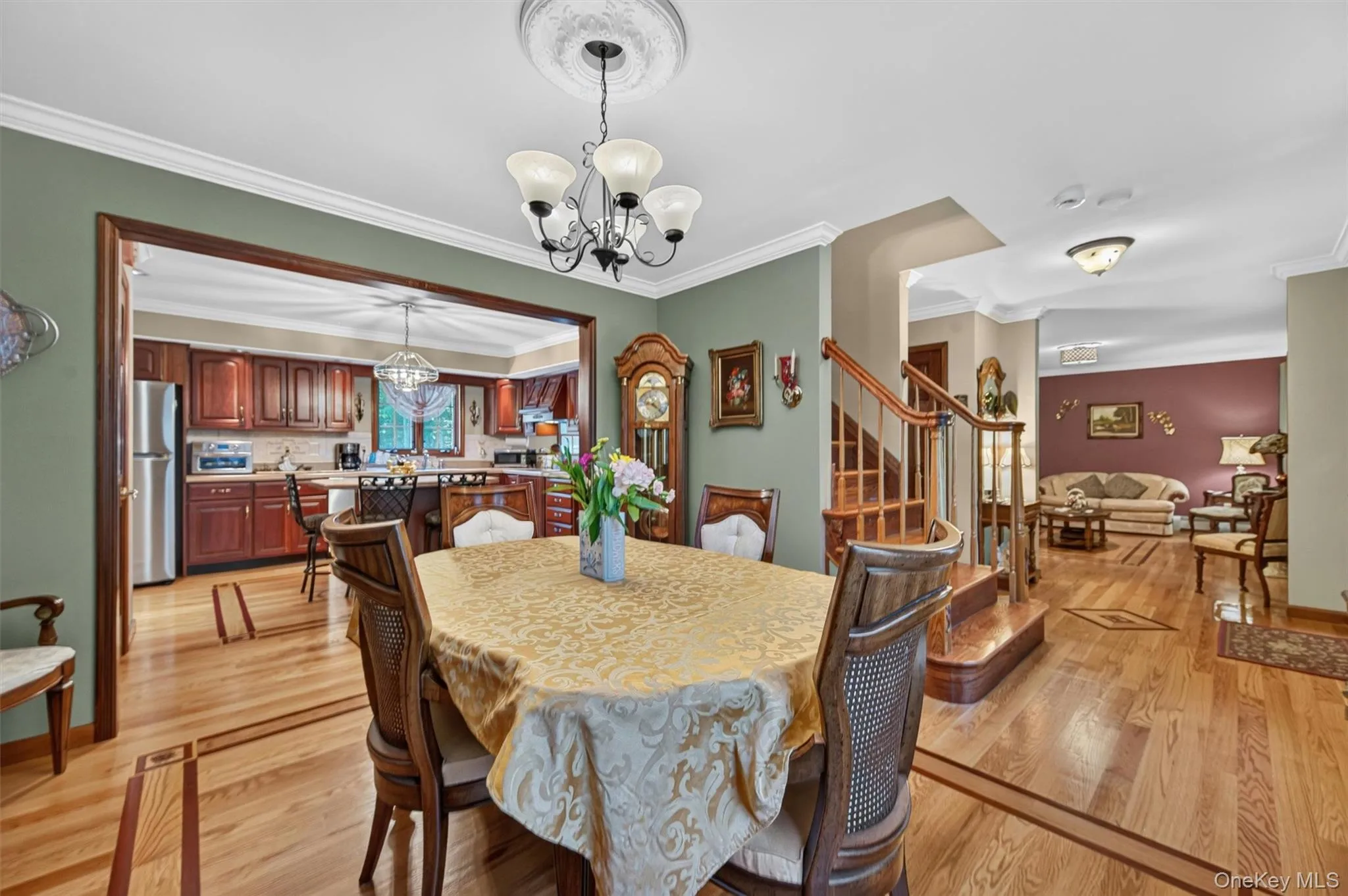 Eating area opening to kitchen with island and gorgeous living room. Eating area opening to kitchen with island and gorgeous living room.