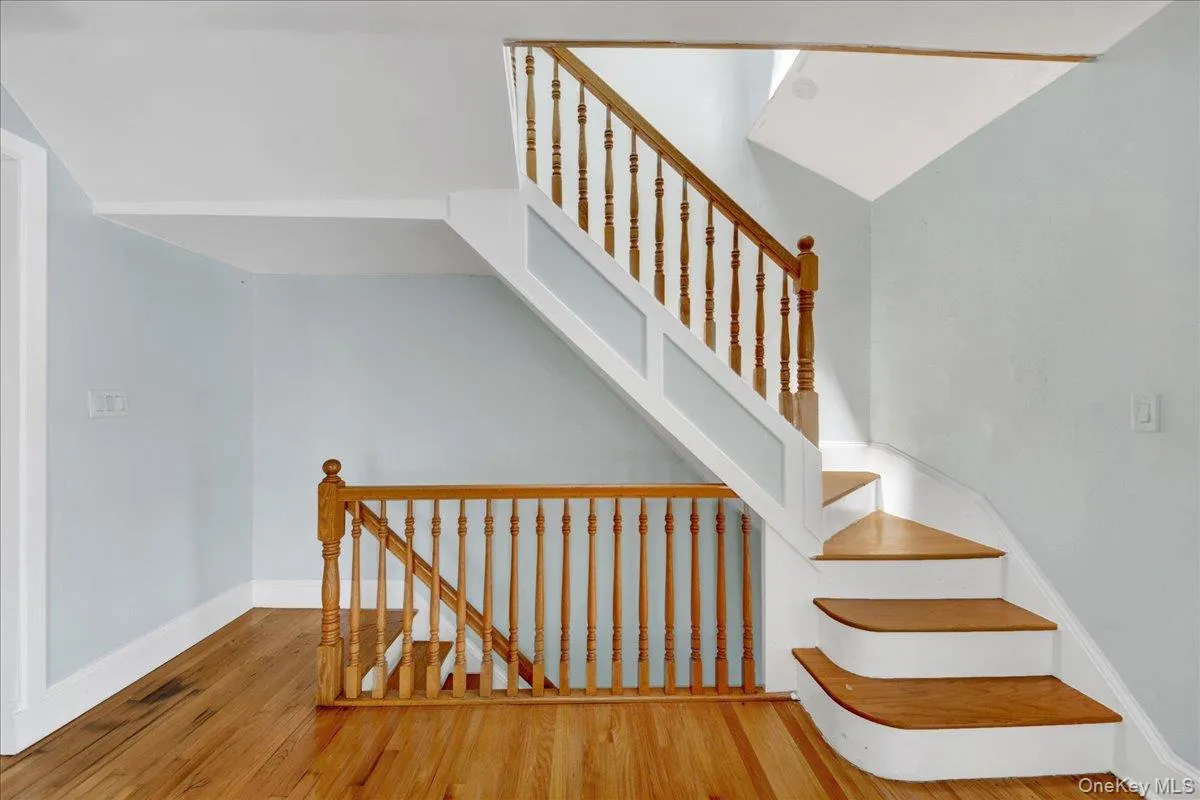 227 Calhoun Avenue, New York, NY, 3 Bedrooms Bedrooms, 7 Rooms Rooms,2 BathroomsBathrooms,Residential,For Rent,Calhoun,0,1028851 227 Calhoun Avenue, New York, NY, 3 Bedrooms Bedrooms, 7 Rooms Rooms,2 BathroomsBathrooms,Residential,For Rent,Calhoun,0,1028851