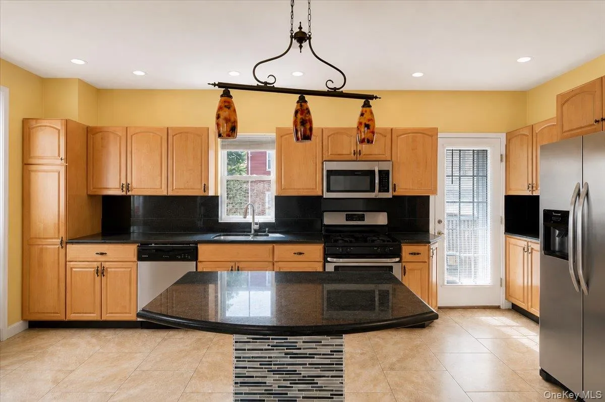 227 Calhoun Avenue, New York, NY, 3 Bedrooms Bedrooms, 7 Rooms Rooms,2 BathroomsBathrooms,Residential,For Rent,Calhoun,0,1028851 227 Calhoun Avenue, New York, NY, 3 Bedrooms Bedrooms, 7 Rooms Rooms,2 BathroomsBathrooms,Residential,For Rent,Calhoun,0,1028851
