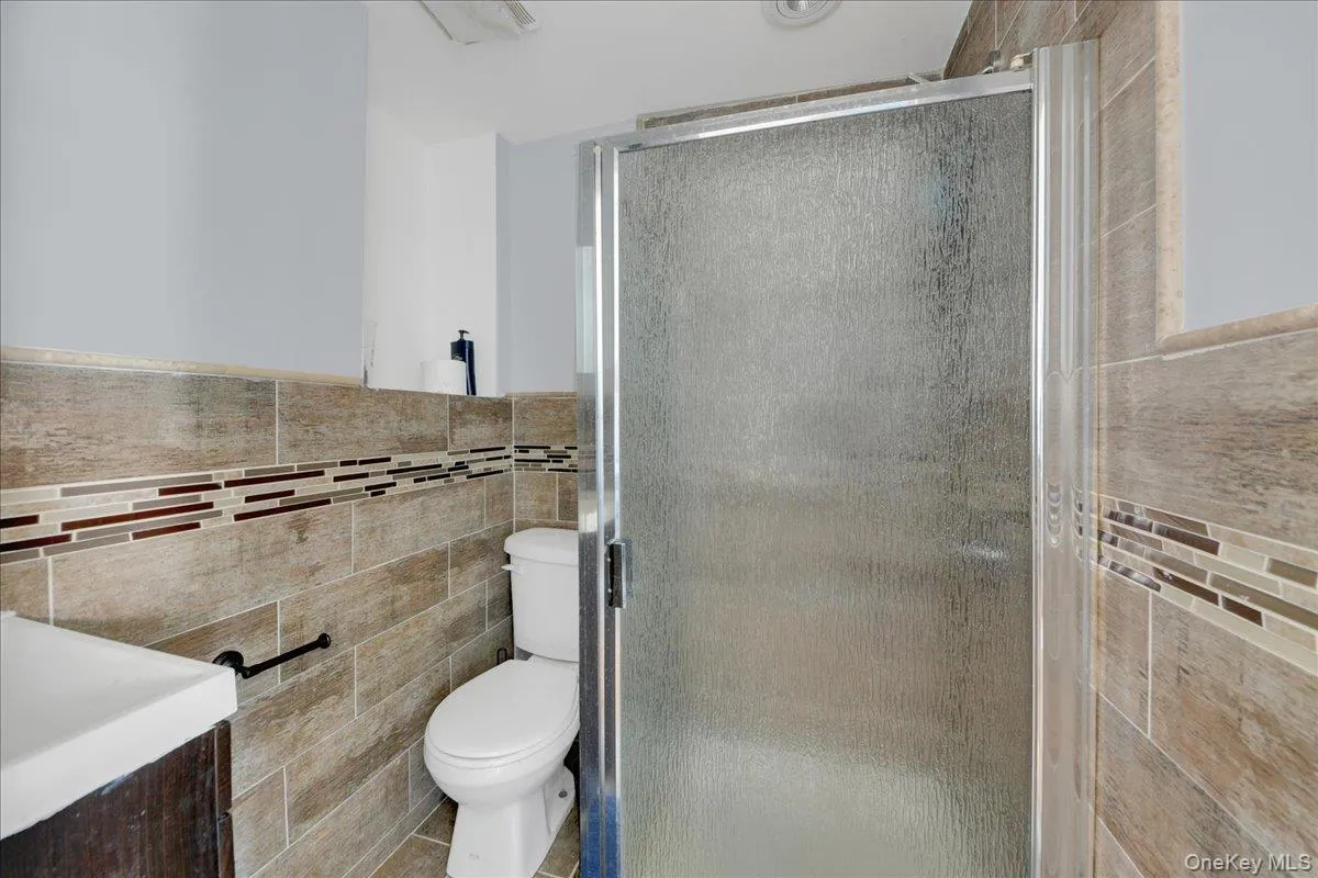 227 Calhoun Avenue, New York, NY, 3 Bedrooms Bedrooms, 7 Rooms Rooms,2 BathroomsBathrooms,Residential,For Rent,Calhoun,0,1028851 227 Calhoun Avenue, New York, NY, 3 Bedrooms Bedrooms, 7 Rooms Rooms,2 BathroomsBathrooms,Residential,For Rent,Calhoun,0,1028851
