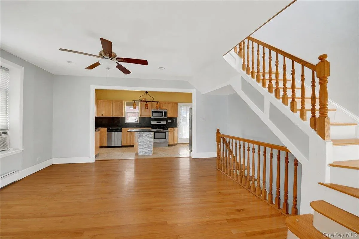 227 Calhoun Avenue, New York, NY, 3 Bedrooms Bedrooms, 7 Rooms Rooms,2 BathroomsBathrooms,Residential,For Rent,Calhoun,0,1028851 227 Calhoun Avenue, New York, NY, 3 Bedrooms Bedrooms, 7 Rooms Rooms,2 BathroomsBathrooms,Residential,For Rent,Calhoun,0,1028851
