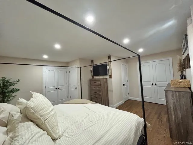 32 Morris Avenue, Brookhaven, NY, 4 Bedrooms Bedrooms, 9 Rooms Rooms,2 BathroomsBathrooms,Residential,For Rent,Morris,0,1028853 32 Morris Avenue, Brookhaven, NY, 4 Bedrooms Bedrooms, 9 Rooms Rooms,2 BathroomsBathrooms,Residential,For Rent,Morris,0,1028853