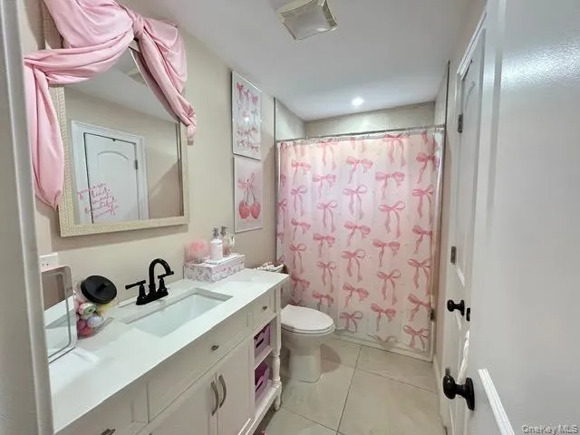 32 Morris Avenue, Brookhaven, NY, 4 Bedrooms Bedrooms, 9 Rooms Rooms,2 BathroomsBathrooms,Residential,For Rent,Morris,0,1028853 32 Morris Avenue, Brookhaven, NY, 4 Bedrooms Bedrooms, 9 Rooms Rooms,2 BathroomsBathrooms,Residential,For Rent,Morris,0,1028853