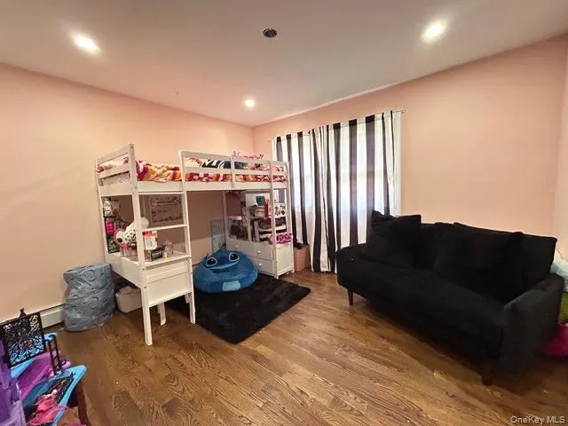 32 Morris Avenue, Brookhaven, NY, 4 Bedrooms Bedrooms, 9 Rooms Rooms,2 BathroomsBathrooms,Residential,For Rent,Morris,0,1028853 32 Morris Avenue, Brookhaven, NY, 4 Bedrooms Bedrooms, 9 Rooms Rooms,2 BathroomsBathrooms,Residential,For Rent,Morris,0,1028853