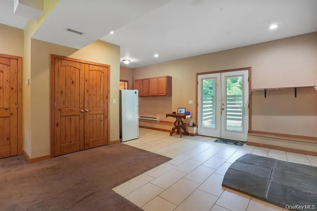 3200 Route 52, East Fishkill, NY, 3 Bedrooms Bedrooms, 10 Rooms Rooms,3 BathroomsBathrooms,Residential,For Rent,Route 52,0,1028860 3200 Route 52, East Fishkill, NY, 3 Bedrooms Bedrooms, 10 Rooms Rooms,3 BathroomsBathrooms,Residential,For Rent,Route 52,0,1028860