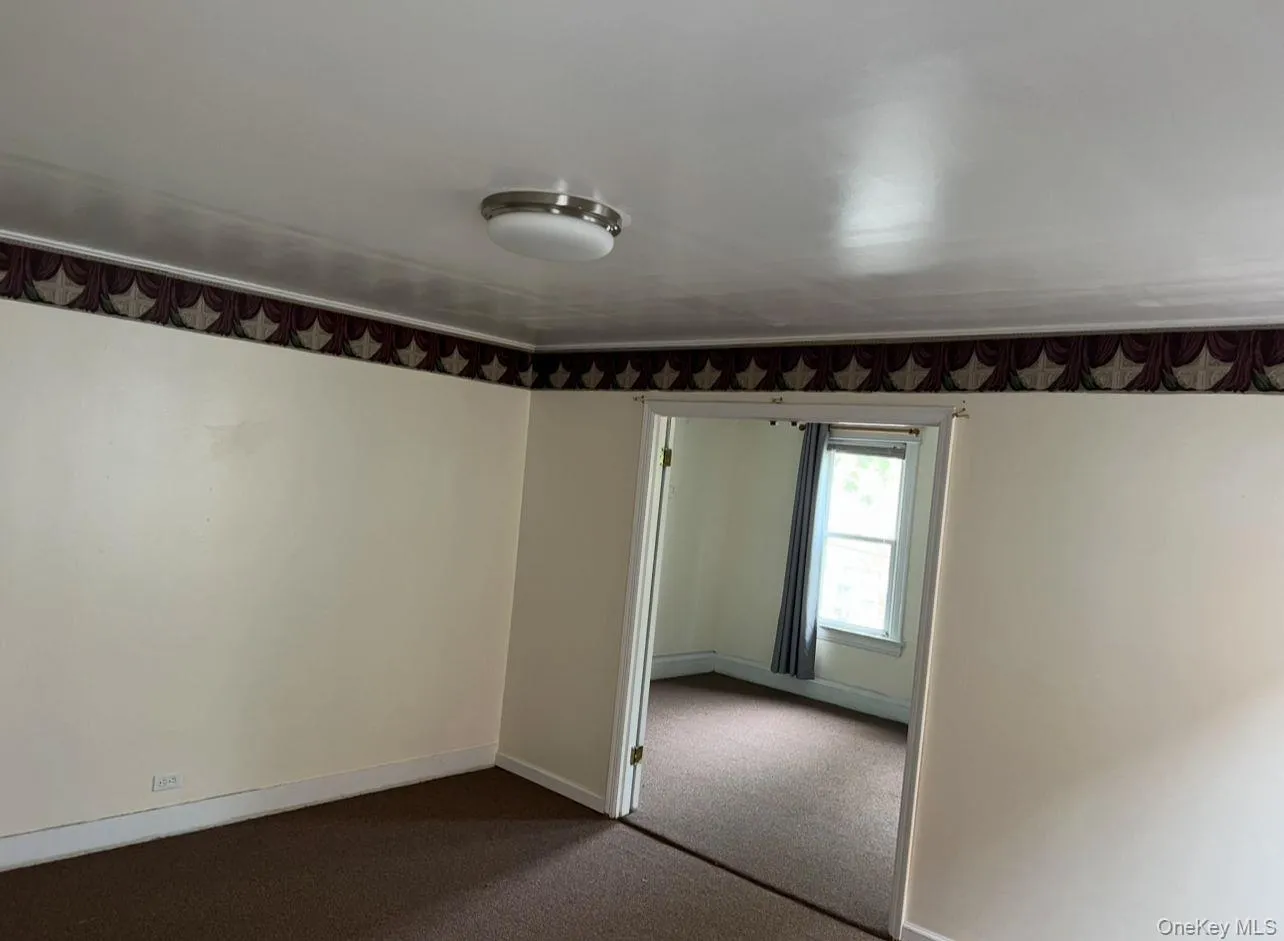 1643 Lurting Avenue, New York, NY, 3 Bedrooms Bedrooms, 6 Rooms Rooms,1 BathroomBathrooms,Residential Lease,For Rent,Lurting Avenue,0,1028862 1643 Lurting Avenue, New York, NY, 3 Bedrooms Bedrooms, 6 Rooms Rooms,1 BathroomBathrooms,Residential Lease,For Rent,Lurting Avenue,0,1028862
