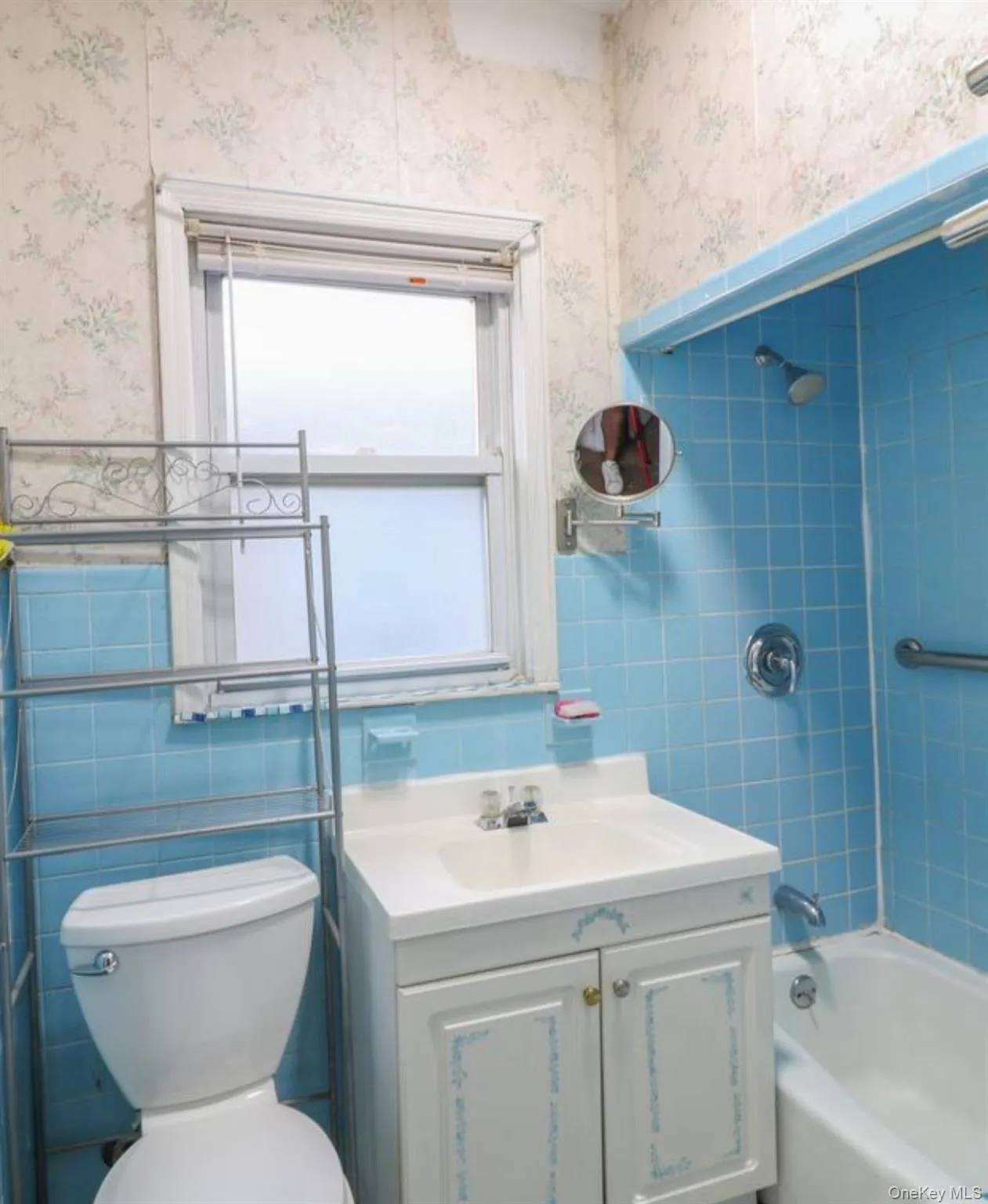 1643 Lurting Avenue, New York, NY, 3 Bedrooms Bedrooms, 6 Rooms Rooms,1 BathroomBathrooms,Residential Lease,For Rent,Lurting Avenue,0,1028862 1643 Lurting Avenue, New York, NY, 3 Bedrooms Bedrooms, 6 Rooms Rooms,1 BathroomBathrooms,Residential Lease,For Rent,Lurting Avenue,0,1028862