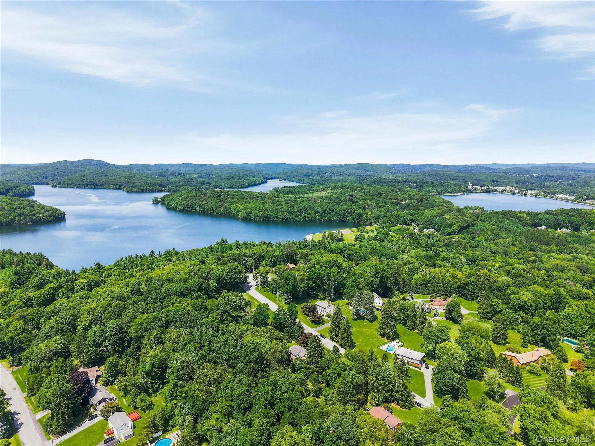 The beautiful Hudson Valley -- close to Metro North (direct line to NYC). The beautiful Hudson Valley -- close to Metro North (direct line to NYC).