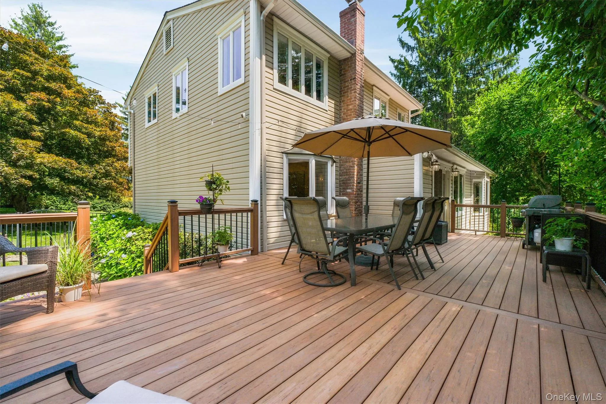 Enjoy your beautiful MAINTENANCE-FREE 16 X 20 deck Enjoy your beautiful MAINTENANCE-FREE 16 X 20 deck