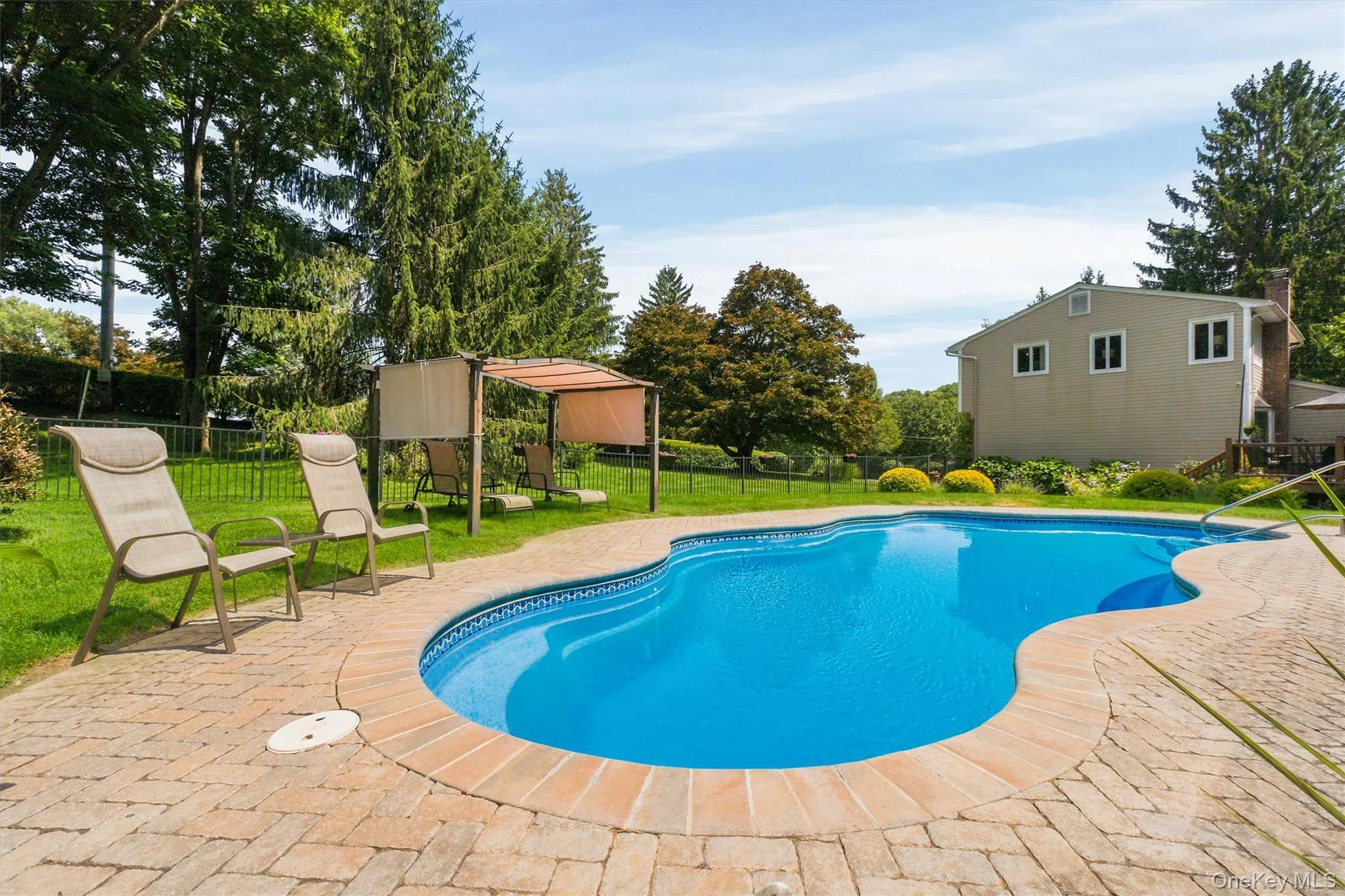 Viking fiber-glass salt-water pool (no liner) complete w/bench seating Viking fiber-glass salt-water pool (no liner) complete w/bench seating