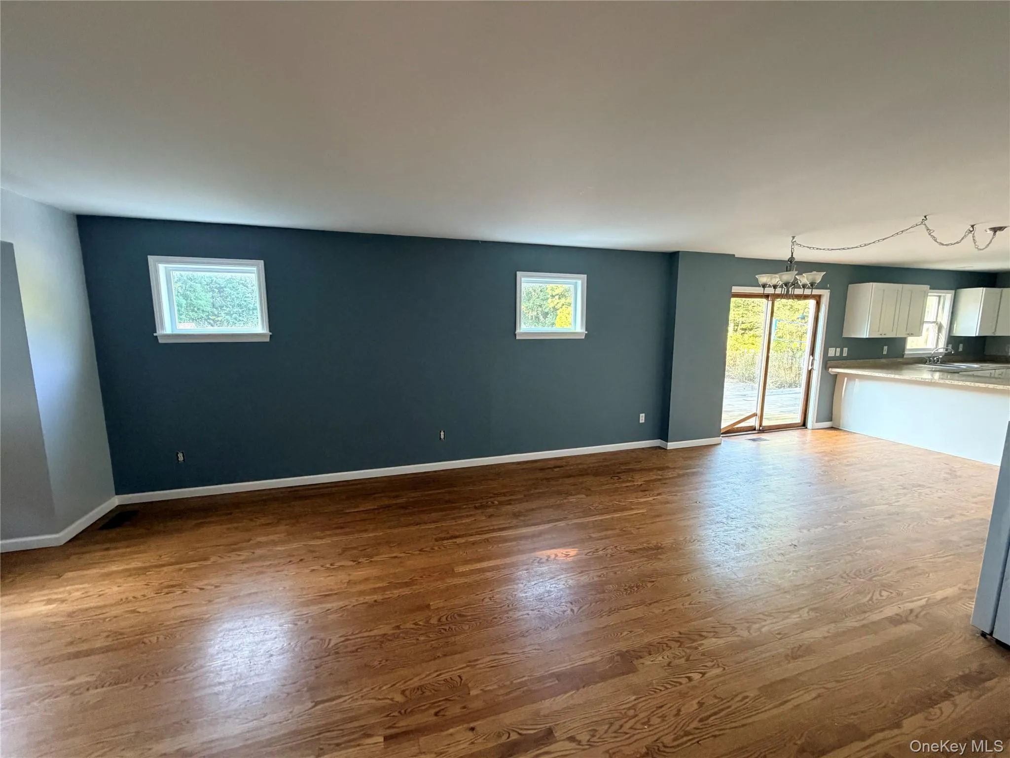 484 Magee Street, Southampton, NY, 5 Bedrooms Bedrooms, 7 Rooms Rooms,2 BathroomsBathrooms,Residential Lease,For Rent,Magee,0,1028865 484 Magee Street, Southampton, NY, 5 Bedrooms Bedrooms, 7 Rooms Rooms,2 BathroomsBathrooms,Residential Lease,For Rent,Magee,0,1028865