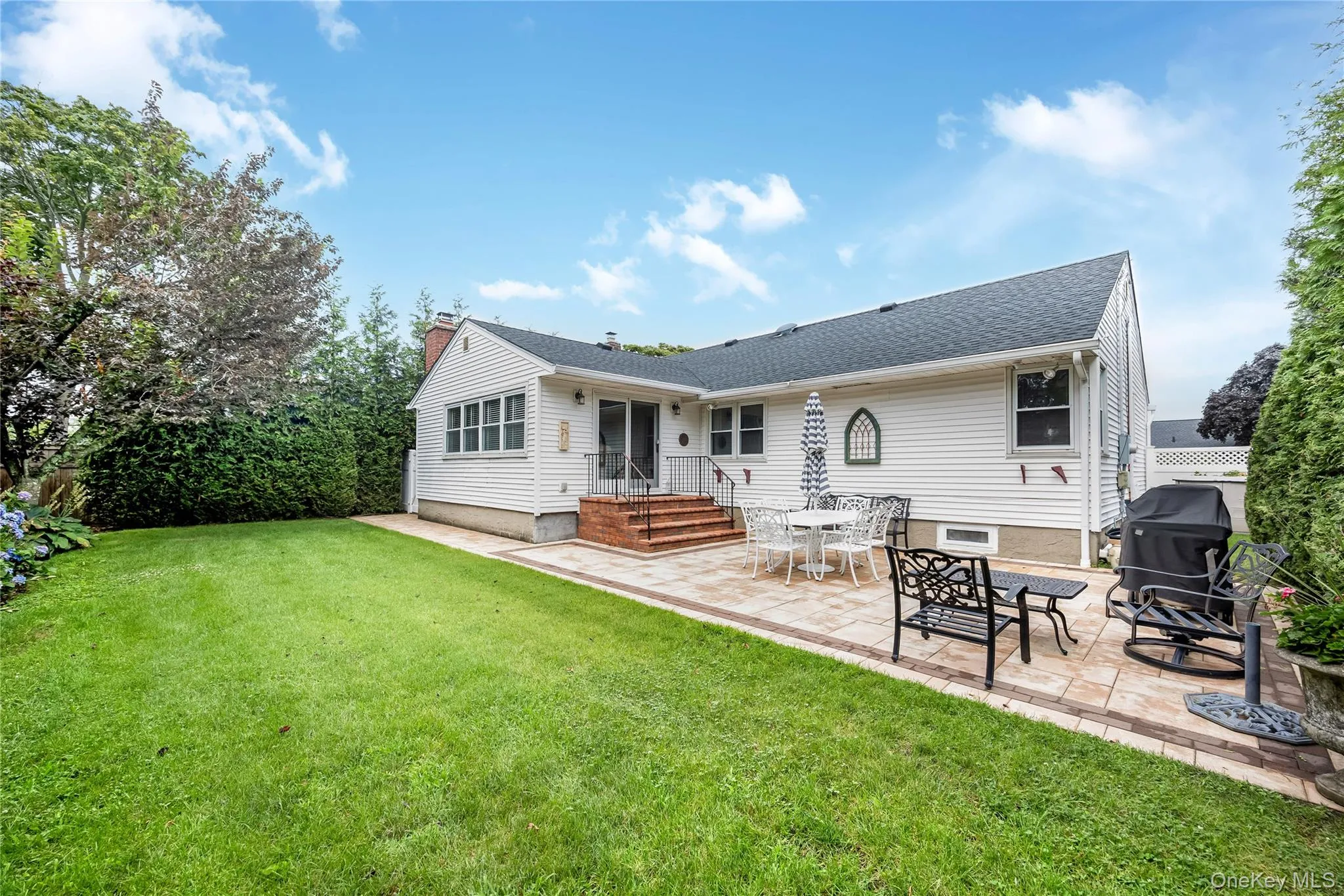 65 Colonial Drive, Oyster Bay, NY, 3 Bedrooms Bedrooms, 7 Rooms Rooms,2 BathroomsBathrooms,Residential,For Rent,Colonial,0,1028867 65 Colonial Drive, Oyster Bay, NY, 3 Bedrooms Bedrooms, 7 Rooms Rooms,2 BathroomsBathrooms,Residential,For Rent,Colonial,0,1028867