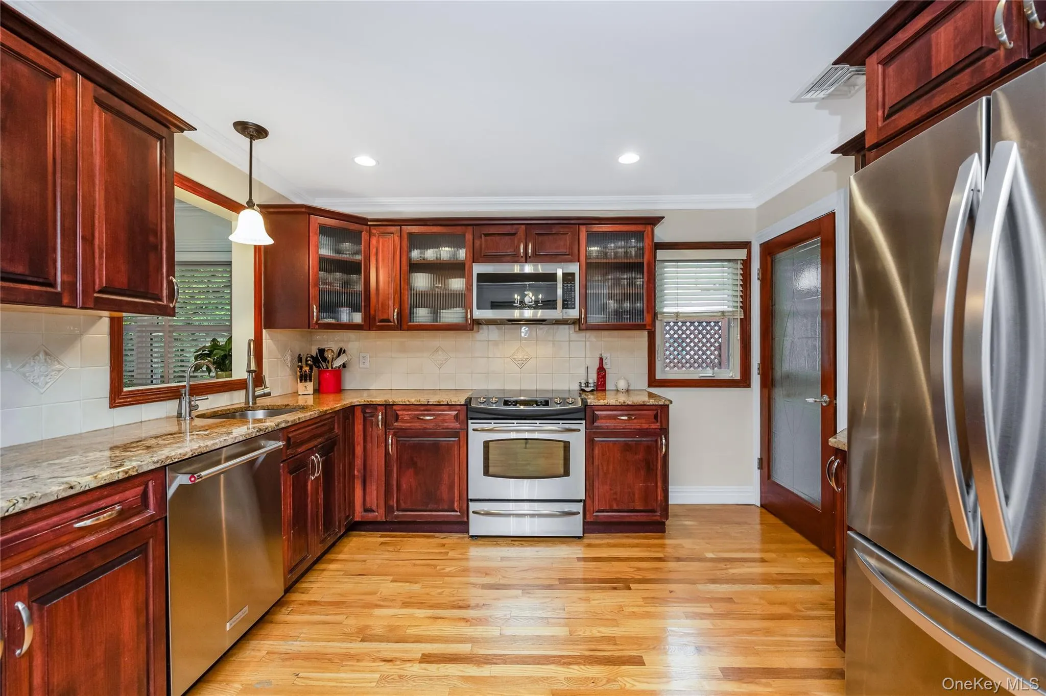65 Colonial Drive, Oyster Bay, NY, 3 Bedrooms Bedrooms, 7 Rooms Rooms,2 BathroomsBathrooms,Residential,For Rent,Colonial,0,1028867 65 Colonial Drive, Oyster Bay, NY, 3 Bedrooms Bedrooms, 7 Rooms Rooms,2 BathroomsBathrooms,Residential,For Rent,Colonial,0,1028867