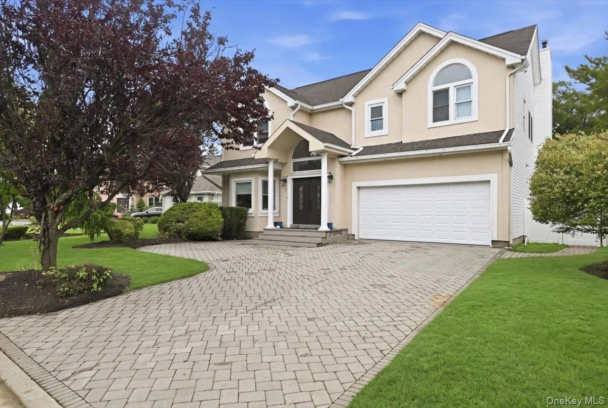 7 Laurel Lane, North Hempstead, NY, 4 Bedrooms Bedrooms, 8 Rooms Rooms,2 BathroomsBathrooms,Residential,For Rent,Laurel,0,1028873 7 Laurel Lane, North Hempstead, NY, 4 Bedrooms Bedrooms, 8 Rooms Rooms,2 BathroomsBathrooms,Residential,For Rent,Laurel,0,1028873