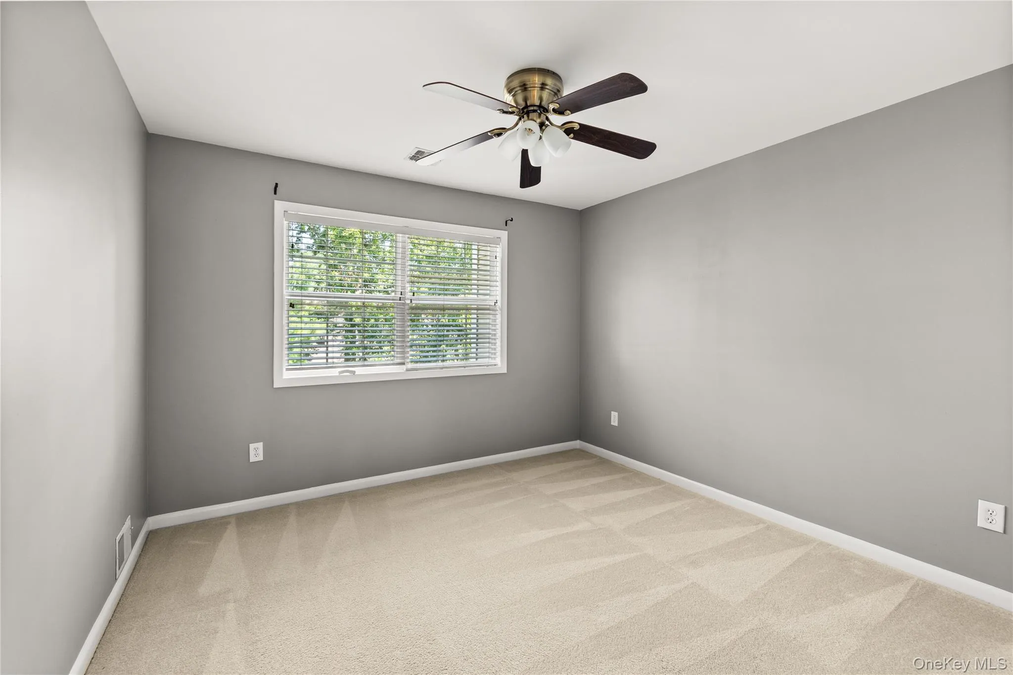 54 Meadow Pond Circle, Brookhaven, NY, 3 Bedrooms Bedrooms, 7 Rooms Rooms,2 BathroomsBathrooms,Residential,For Rent,Meadow Pond,0,1028876 54 Meadow Pond Circle, Brookhaven, NY, 3 Bedrooms Bedrooms, 7 Rooms Rooms,2 BathroomsBathrooms,Residential,For Rent,Meadow Pond,0,1028876
