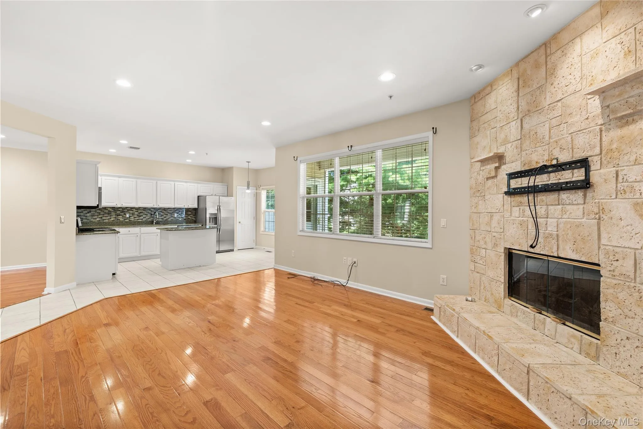 54 Meadow Pond Circle, Brookhaven, NY, 3 Bedrooms Bedrooms, 7 Rooms Rooms,2 BathroomsBathrooms,Residential,For Rent,Meadow Pond,0,1028876 54 Meadow Pond Circle, Brookhaven, NY, 3 Bedrooms Bedrooms, 7 Rooms Rooms,2 BathroomsBathrooms,Residential,For Rent,Meadow Pond,0,1028876