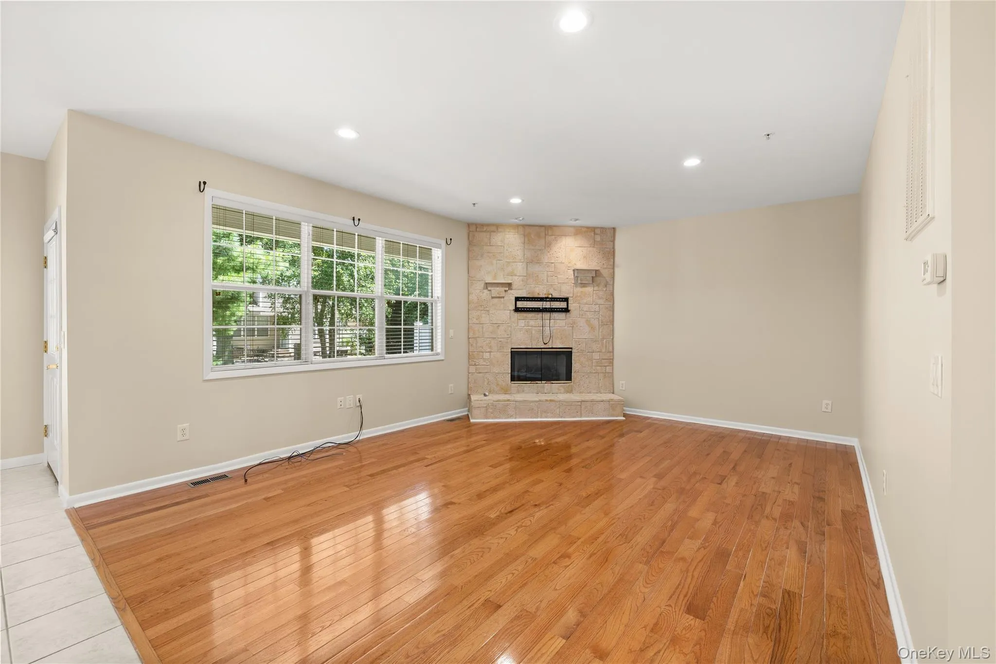54 Meadow Pond Circle, Brookhaven, NY, 3 Bedrooms Bedrooms, 7 Rooms Rooms,2 BathroomsBathrooms,Residential,For Rent,Meadow Pond,0,1028876 54 Meadow Pond Circle, Brookhaven, NY, 3 Bedrooms Bedrooms, 7 Rooms Rooms,2 BathroomsBathrooms,Residential,For Rent,Meadow Pond,0,1028876